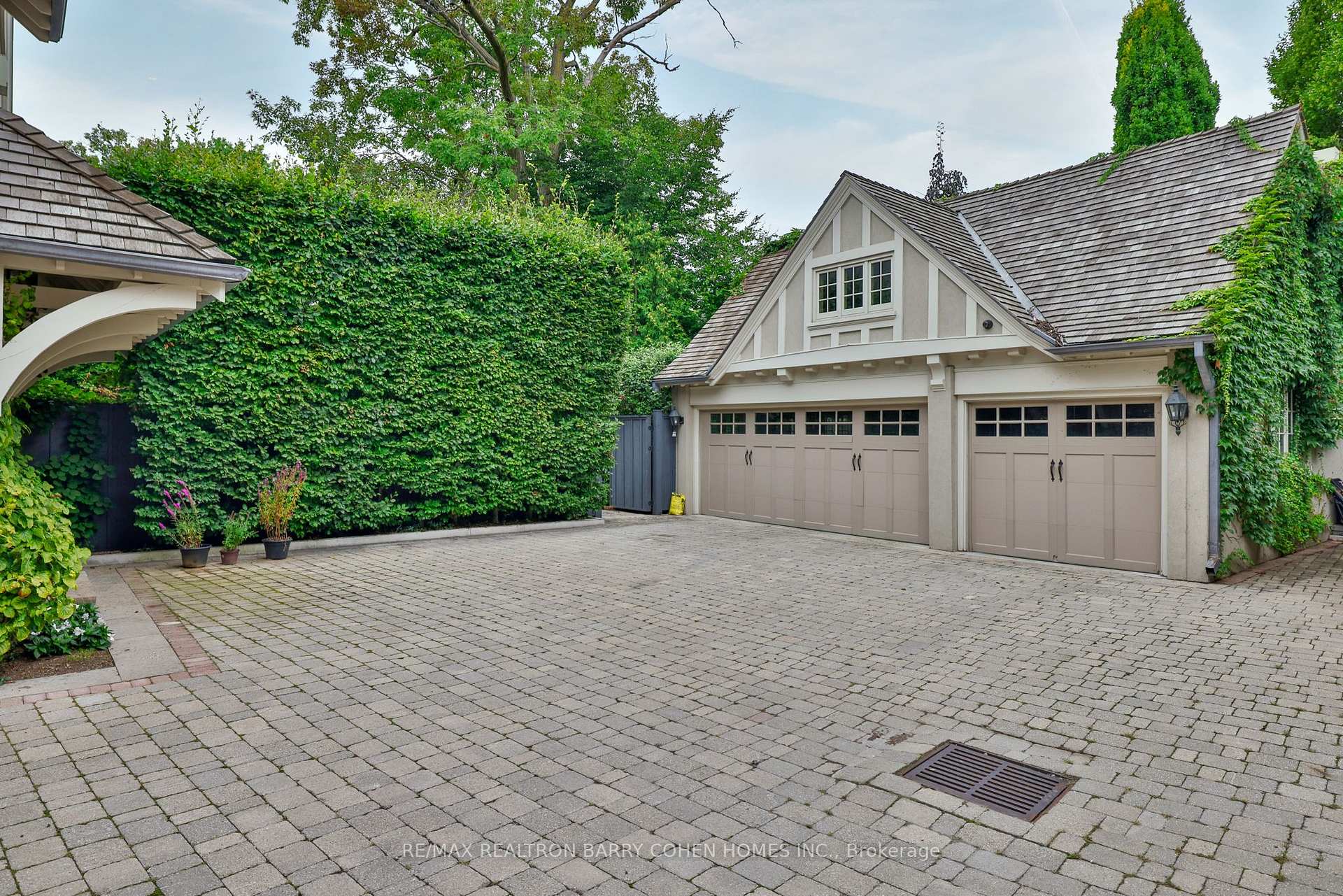 Photo 49 of 30 Whitney Avenue, Toronto, Rosedale-Moore Park — HOMEH