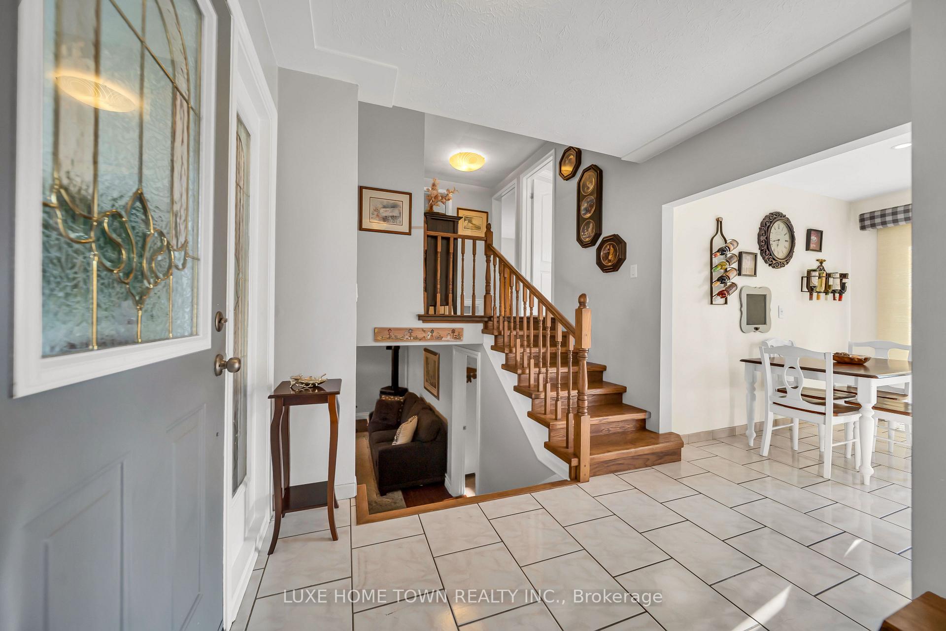 Photo 16 of 12 Mcnab Drive, Grimsby, Grimsby East — HOMEH