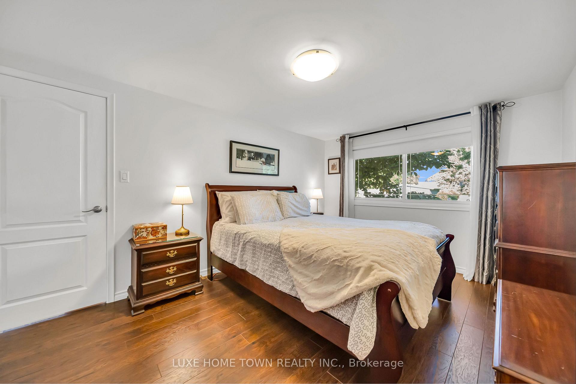 Photo 20 of 12 Mcnab Drive, Grimsby, Grimsby East — HOMEH