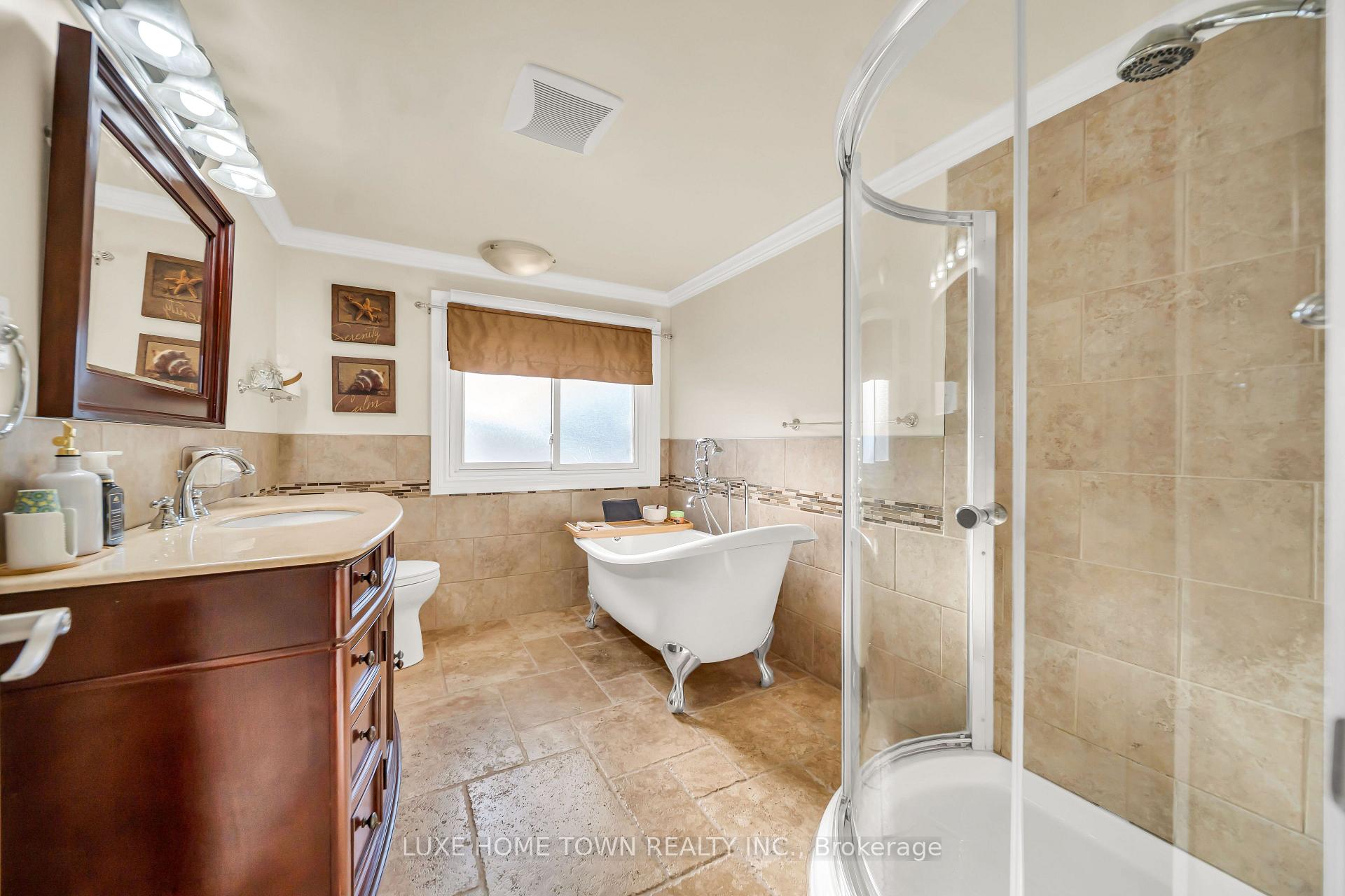Photo 26 of 12 Mcnab Drive, Grimsby, Grimsby East — HOMEH