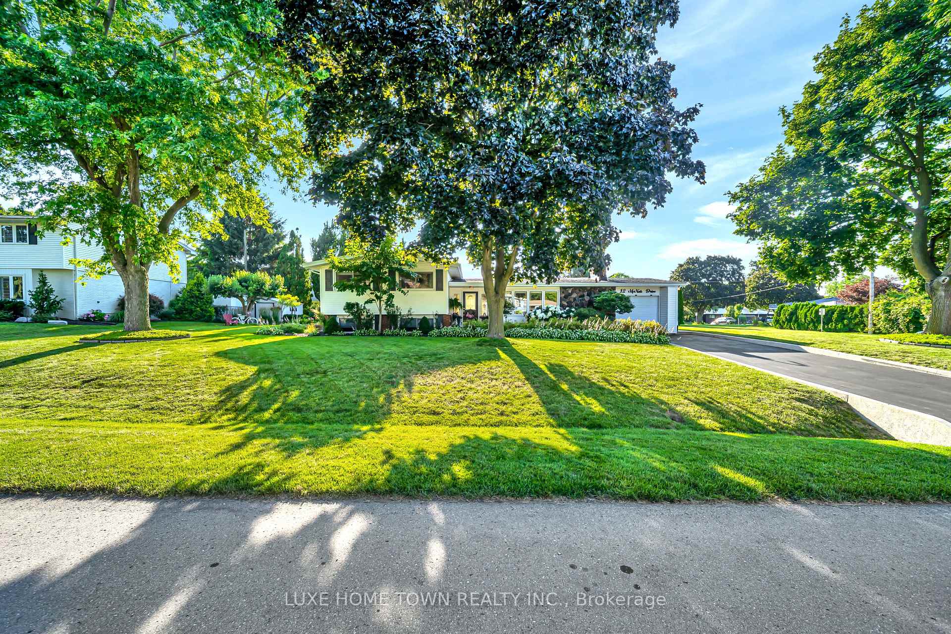 Photo 35 of 12 Mcnab Drive, Grimsby, Grimsby East — HOMEH