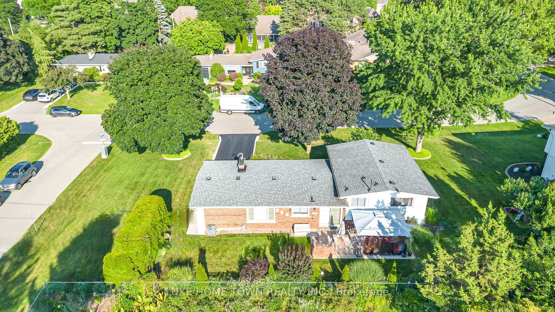 Photo 49 of 12 Mcnab Drive, Grimsby, Grimsby East — HOMEH