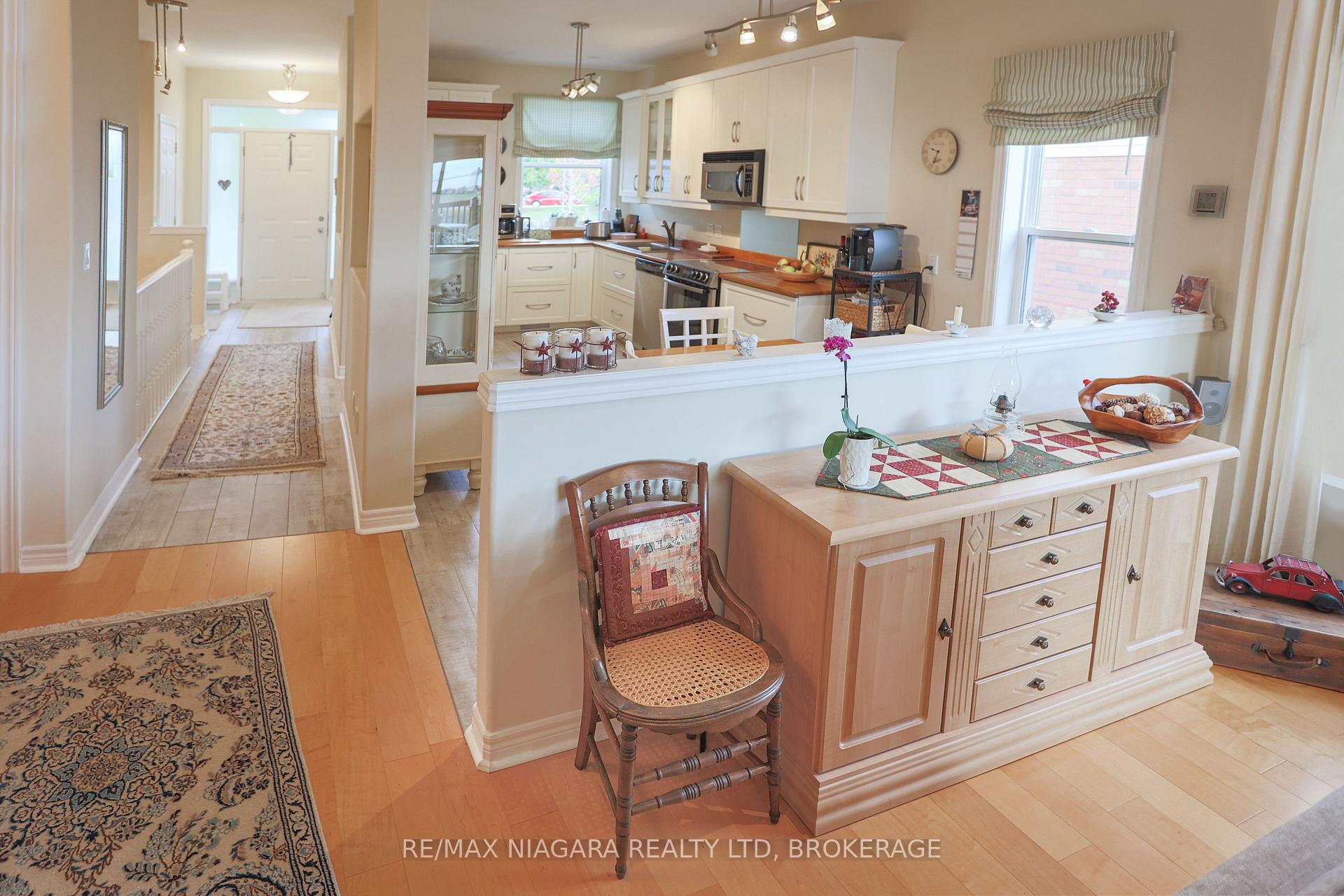 Photo 7 of 3334 Dustan Street, Lincoln, Lincoln-Jordan/Vineland — HOMEH