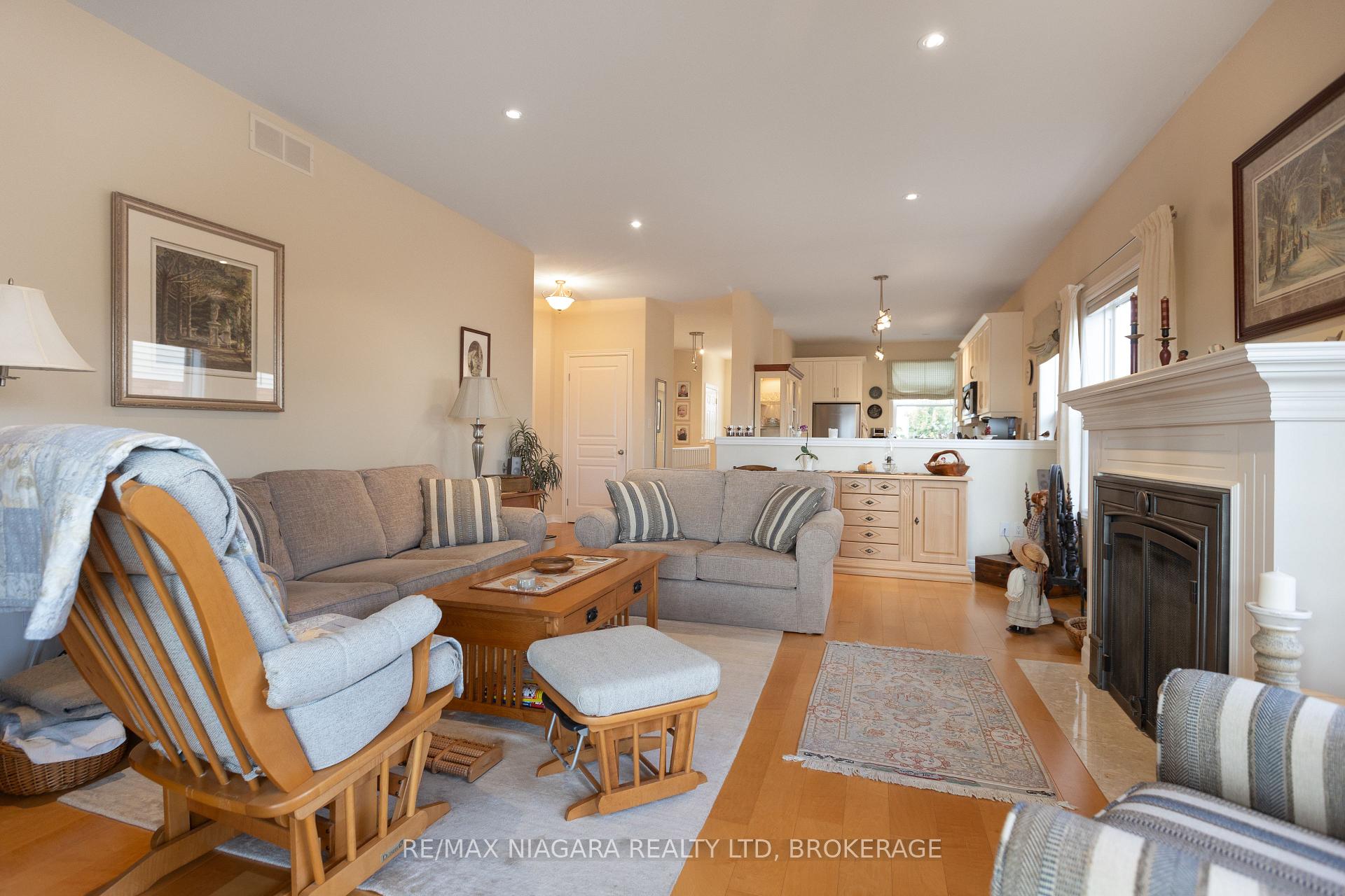 Photo 9 of 3334 Dustan Street, Lincoln, Lincoln-Jordan/Vineland — HOMEH