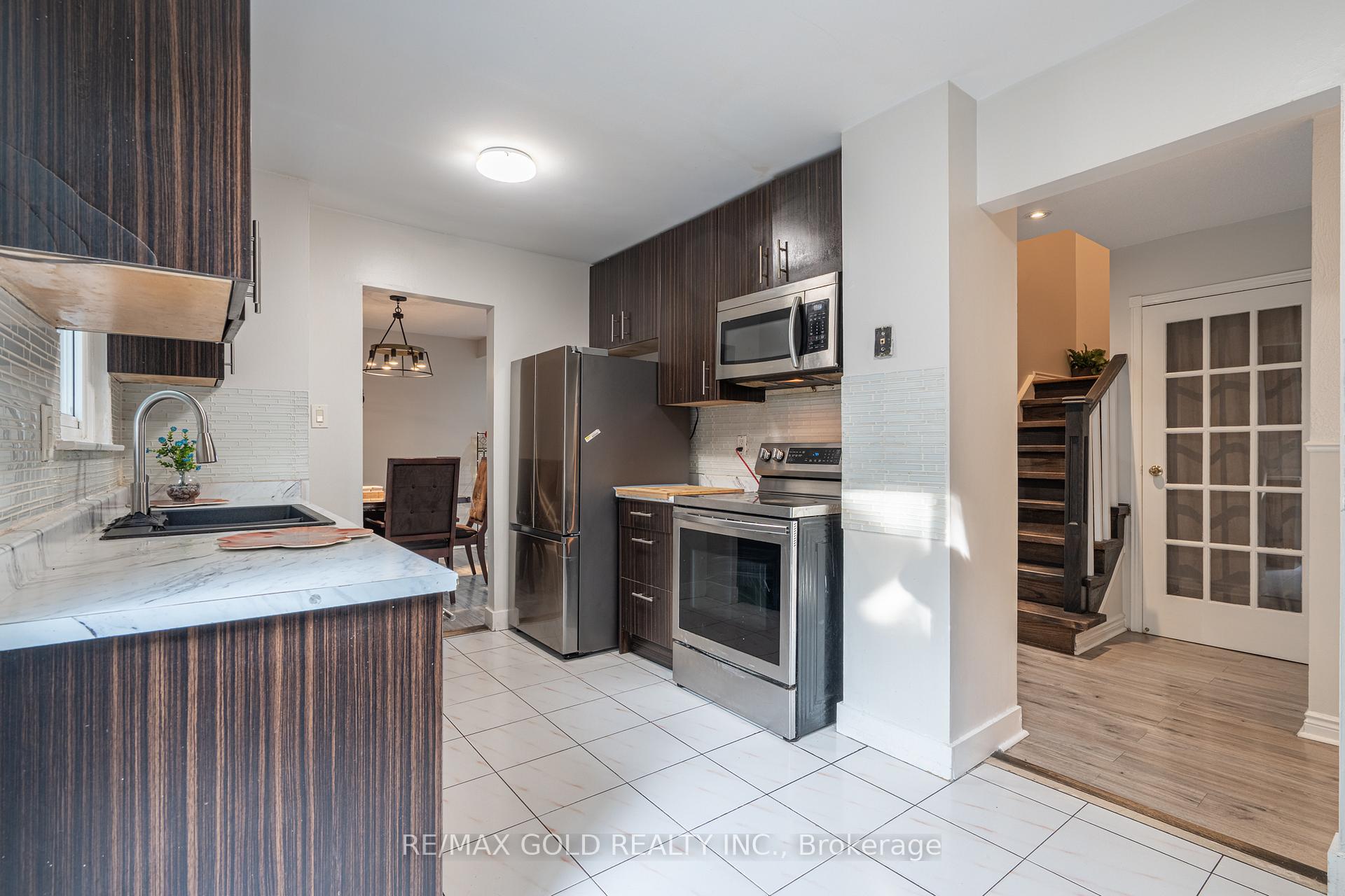 Photo 6 of 23 Judith Crescent, Brampton, Northgate — HOMEH