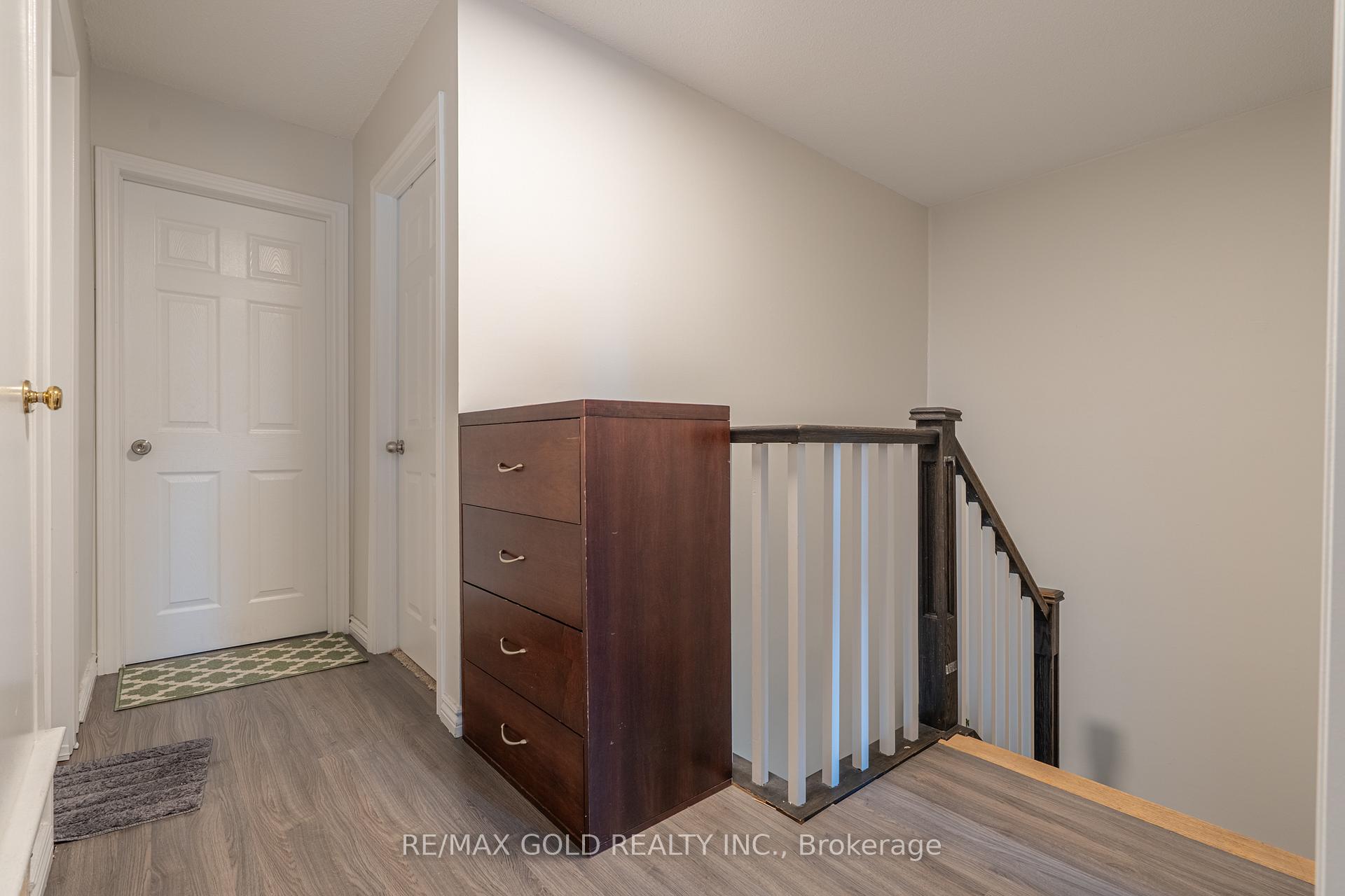 Photo 11 of 23 Judith Crescent, Brampton, Northgate — HOMEH