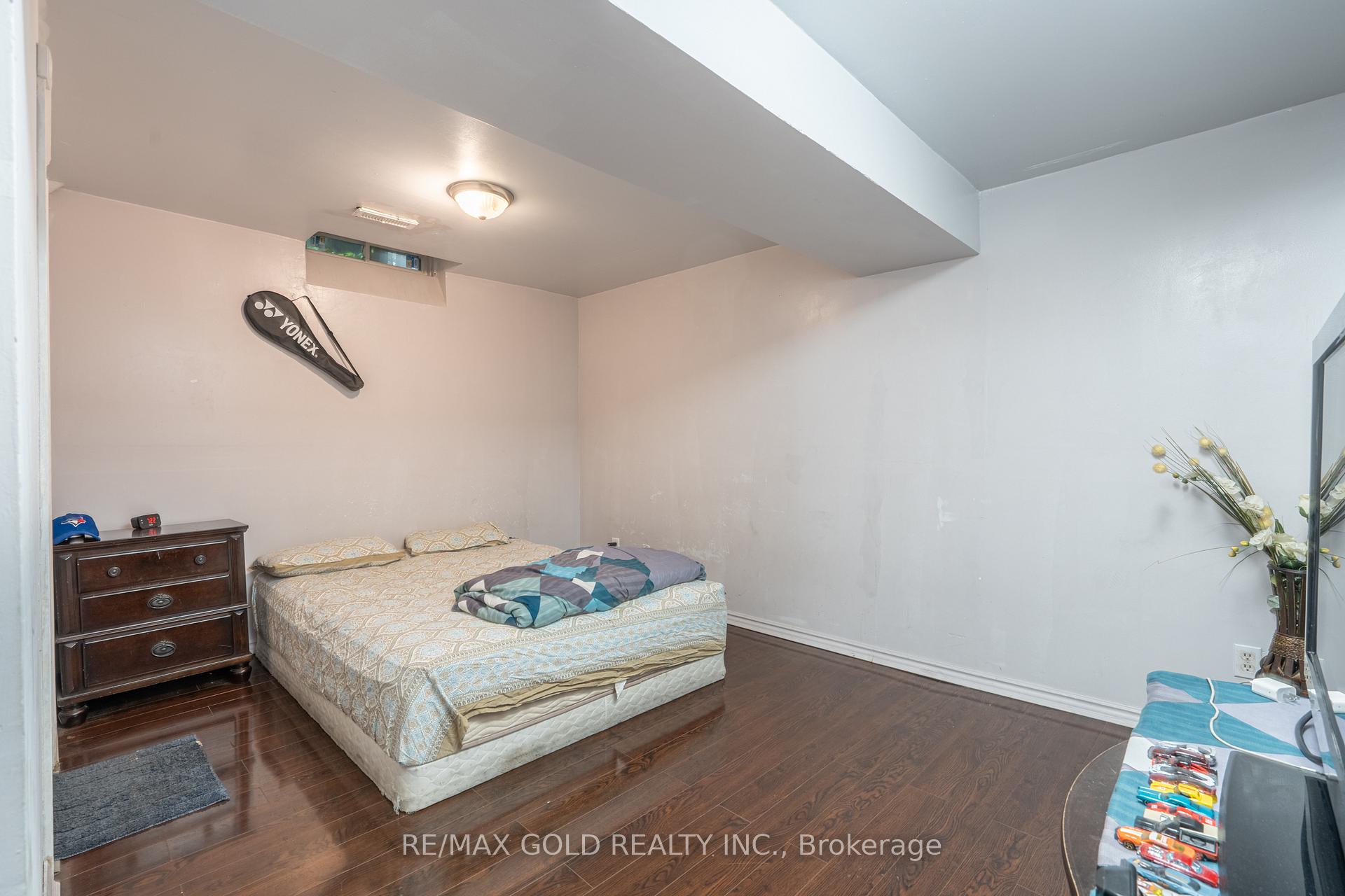Photo 24 of 23 Judith Crescent, Brampton, Northgate — HOMEH