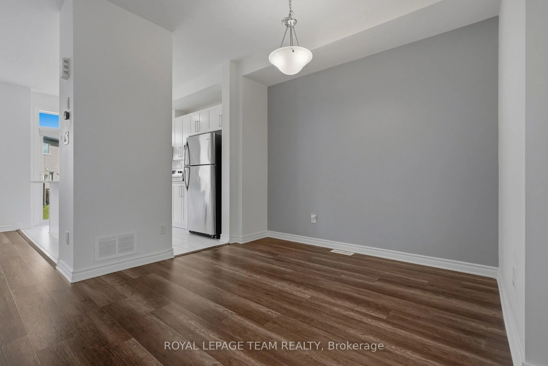 Photo 5 of 195 Kimpton Drive, Ottawa, Stittsville (North) — HOMEH