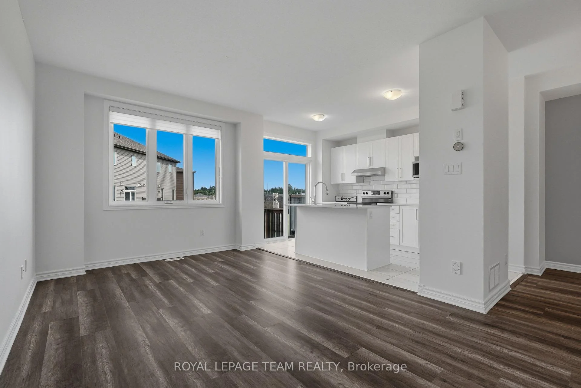 Photo 7 of 195 Kimpton Drive, Ottawa, Stittsville (North) — HOMEH