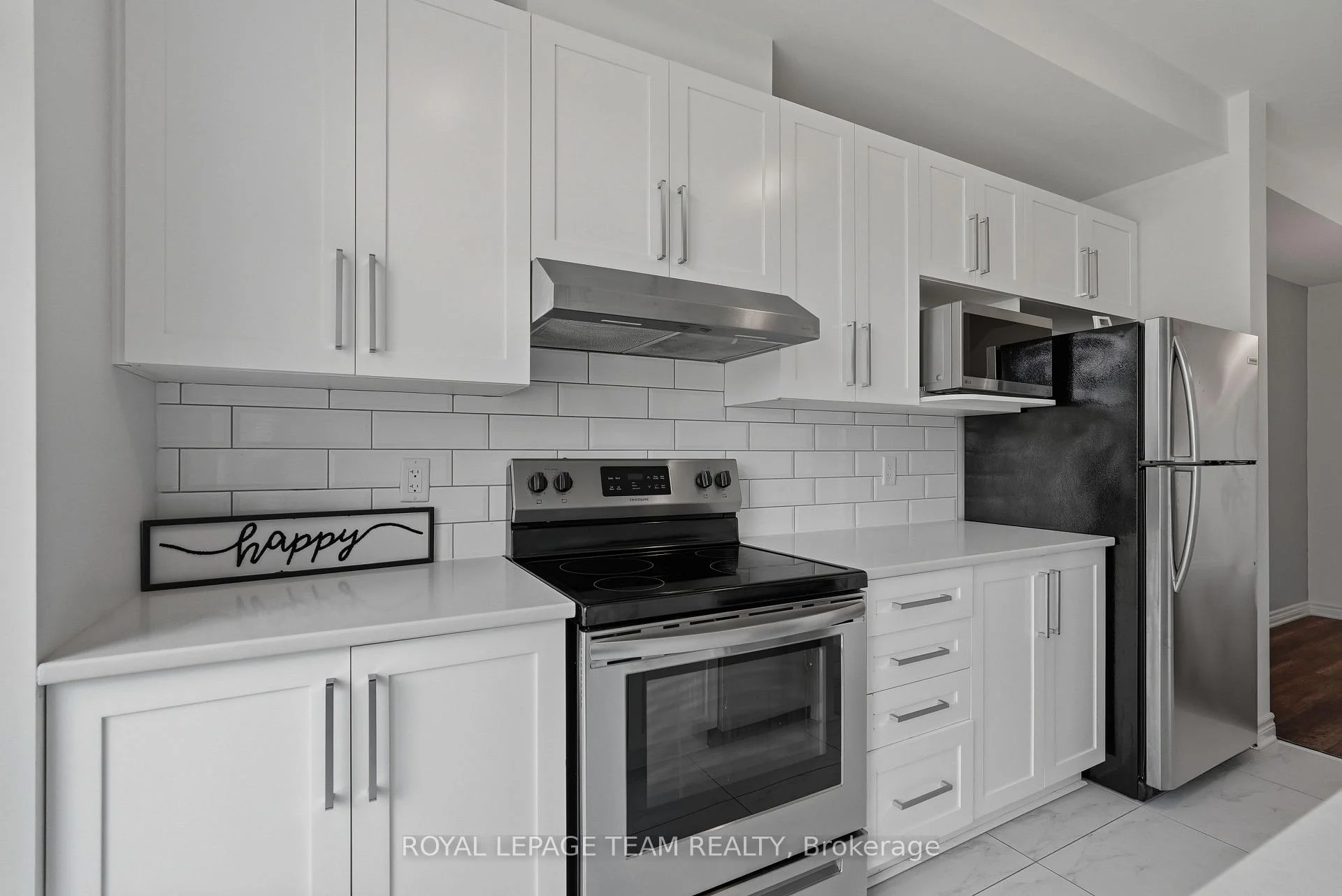 Photo 11 of 195 Kimpton Drive, Ottawa, Stittsville (North) — HOMEH
