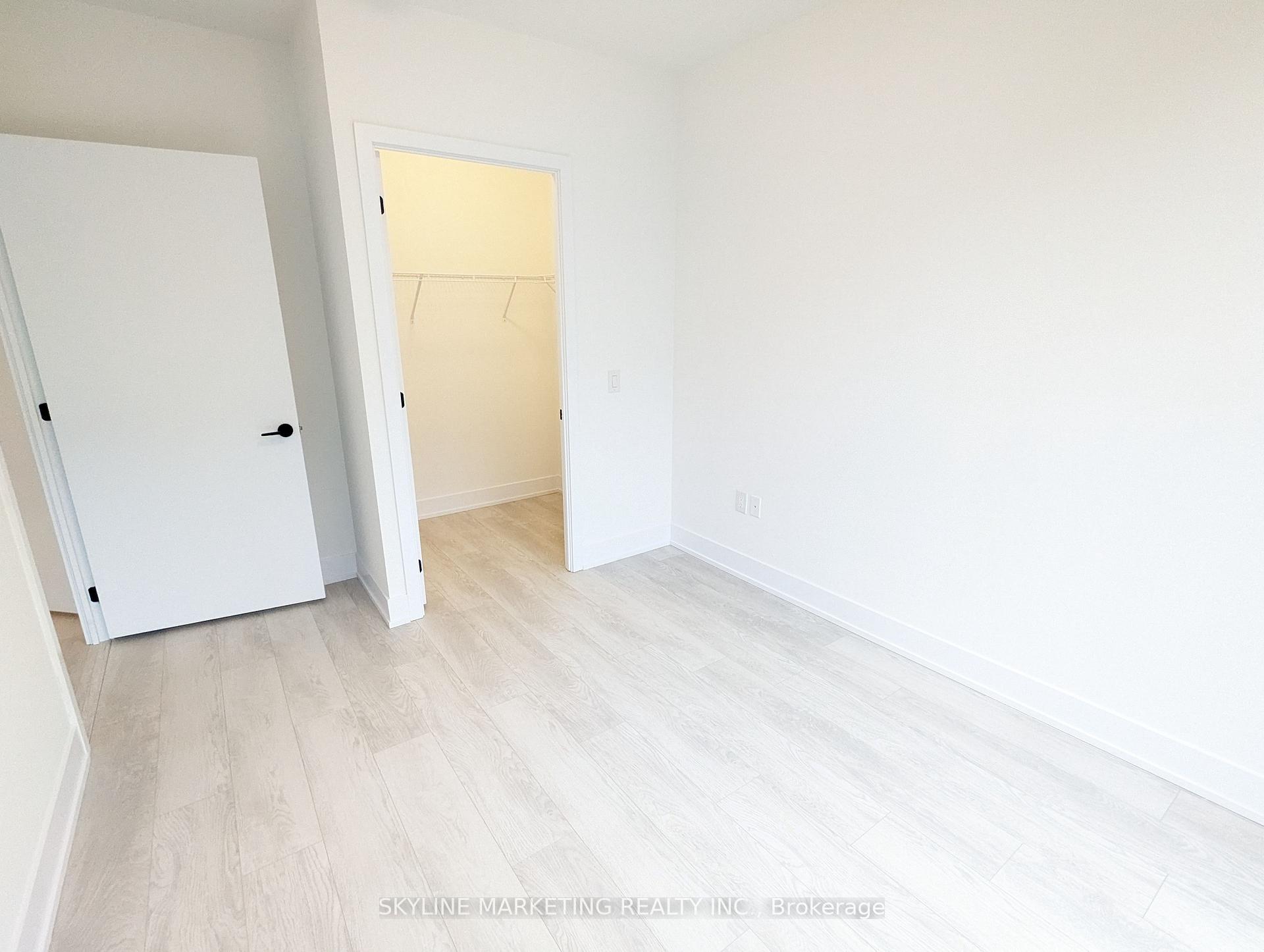 Photo 4 of Unit 524, 2450 Old Bronte Road, Oakville, Westmount — HOMEH