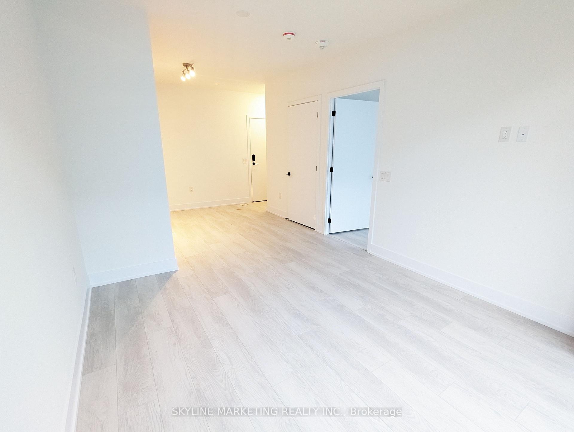 Photo 5 of Unit 524, 2450 Old Bronte Road, Oakville, Westmount — HOMEH