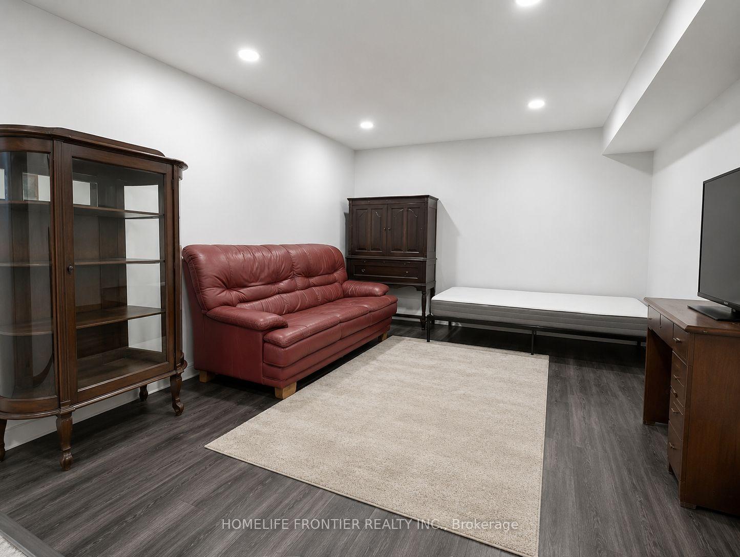 Photo 5 of Unit 5, 49 Red Robin Way, North York, Westminster-Branson — HOMEH