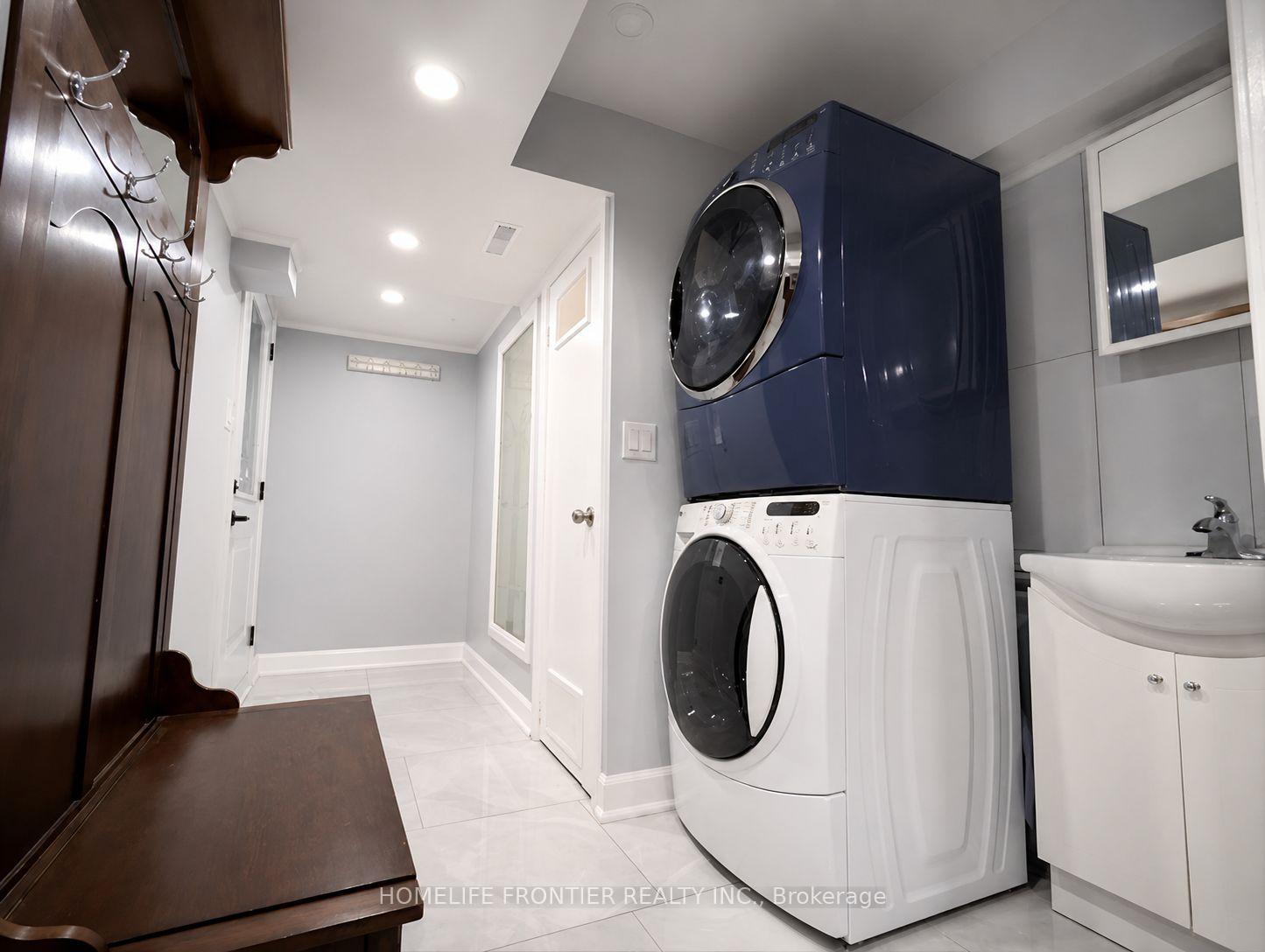 Photo 6 of Unit 5, 49 Red Robin Way, North York, Westminster-Branson — HOMEH