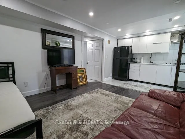 Photo 4 of Unit 5, 49 Red Robin Way, North York, Westminster-Branson — HOMEH