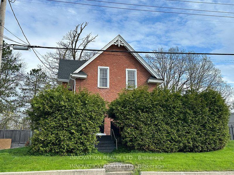 Photo 2 of Unit #2, 348 Donald B. Munro Drive, Ottawa, Carp — HOMEH