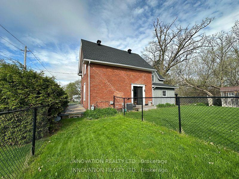 Photo 4 of Unit #2, 348 Donald B. Munro Drive, Ottawa, Carp — HOMEH