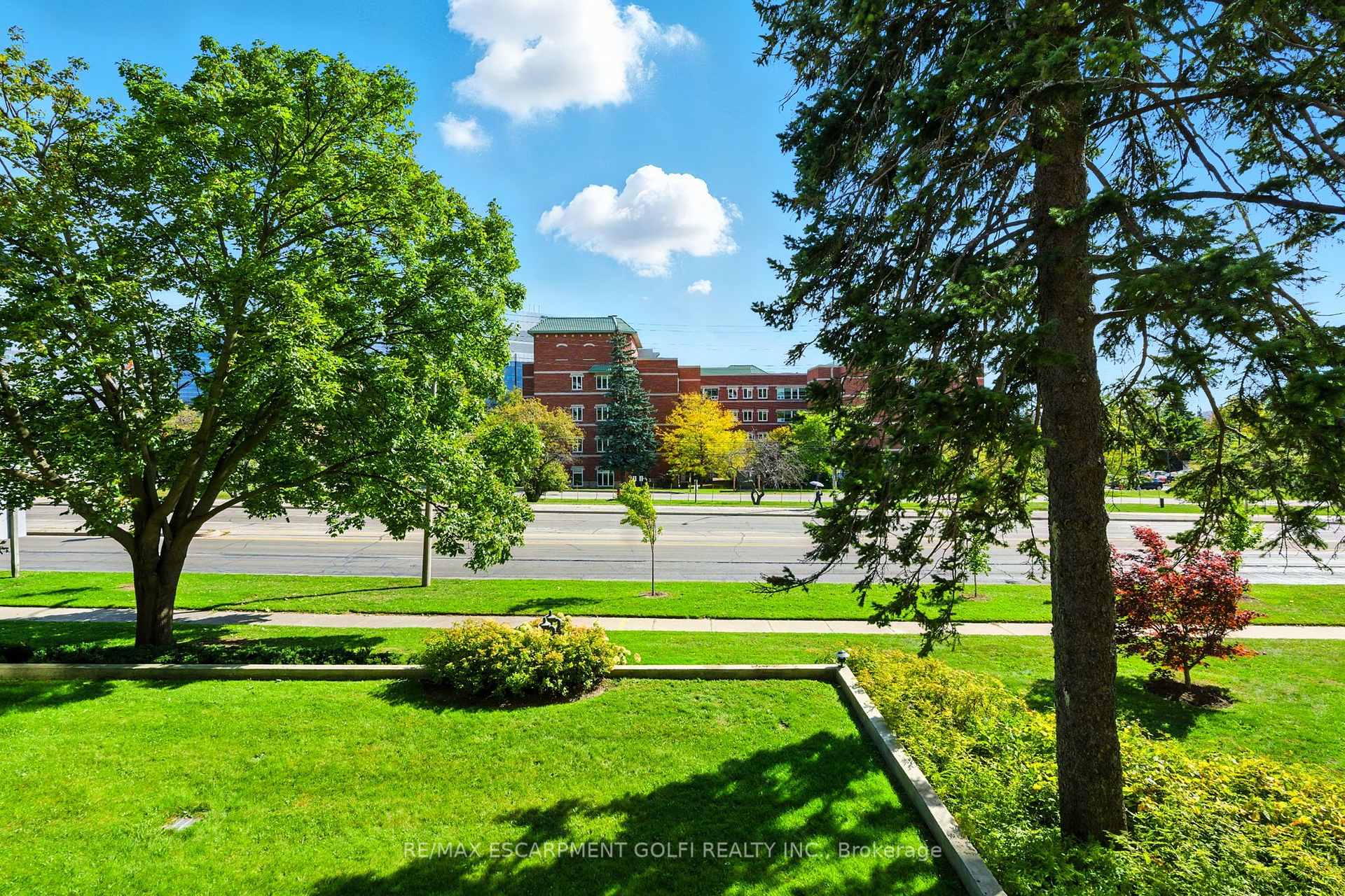 Photo 29 of Unit 208, 1201 North Shore Boulevard E, Burlington, Brant — HOMEH