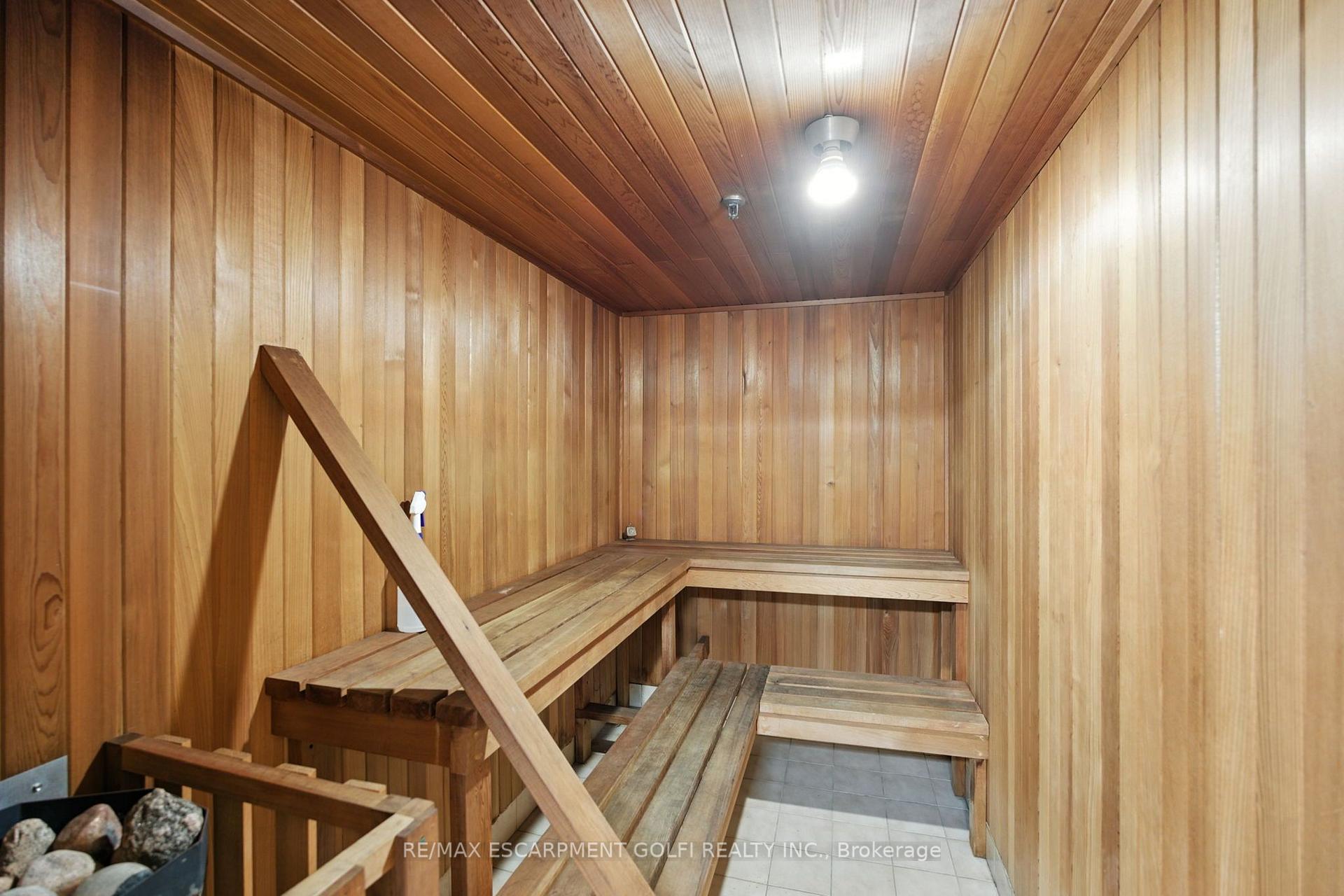 Photo 32 of Unit 208, 1201 North Shore Boulevard E, Burlington, Brant — HOMEH