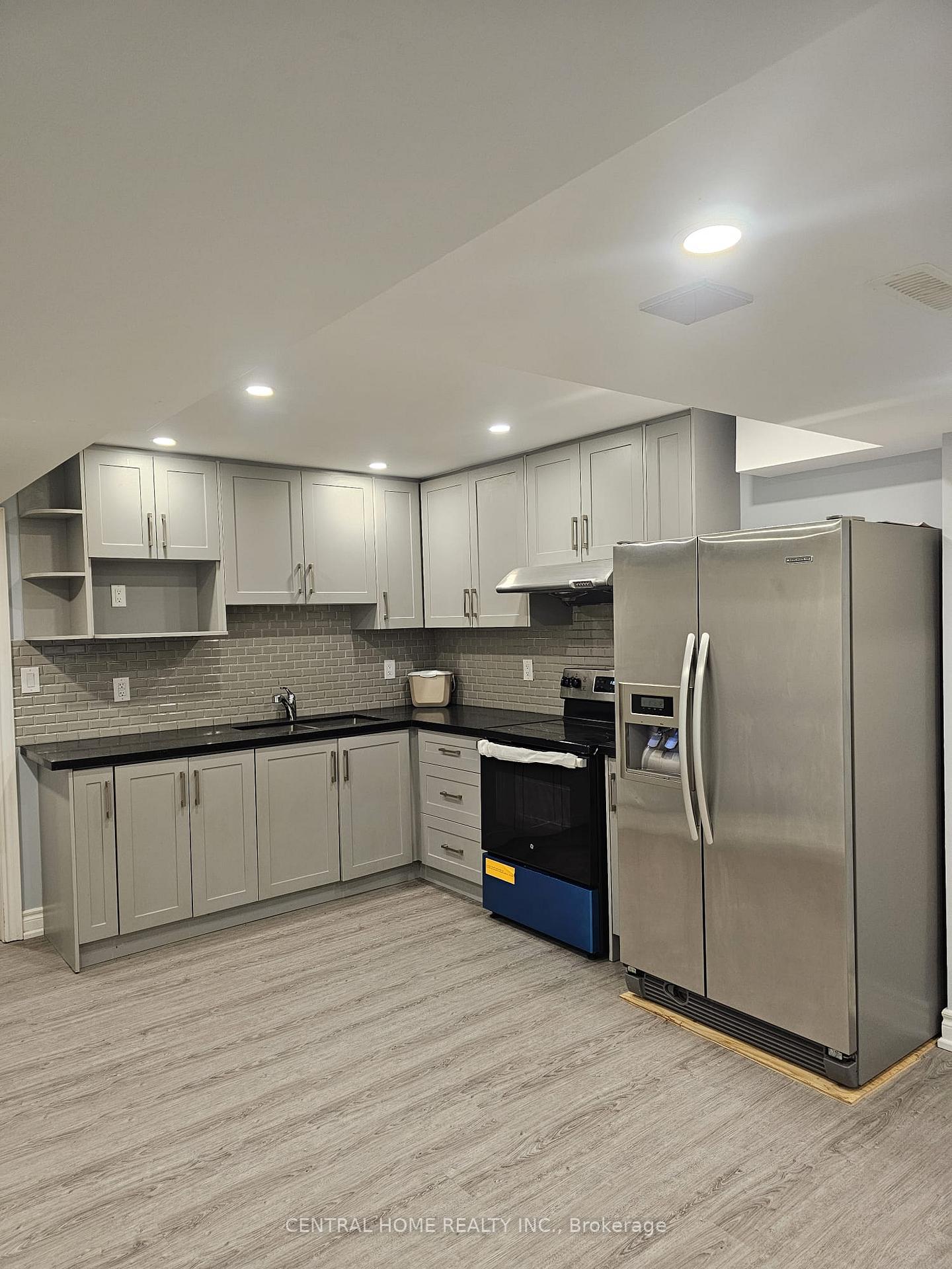 Photo 2 of 45 Wildmoor Street, Markham, Cornell — HOMEH