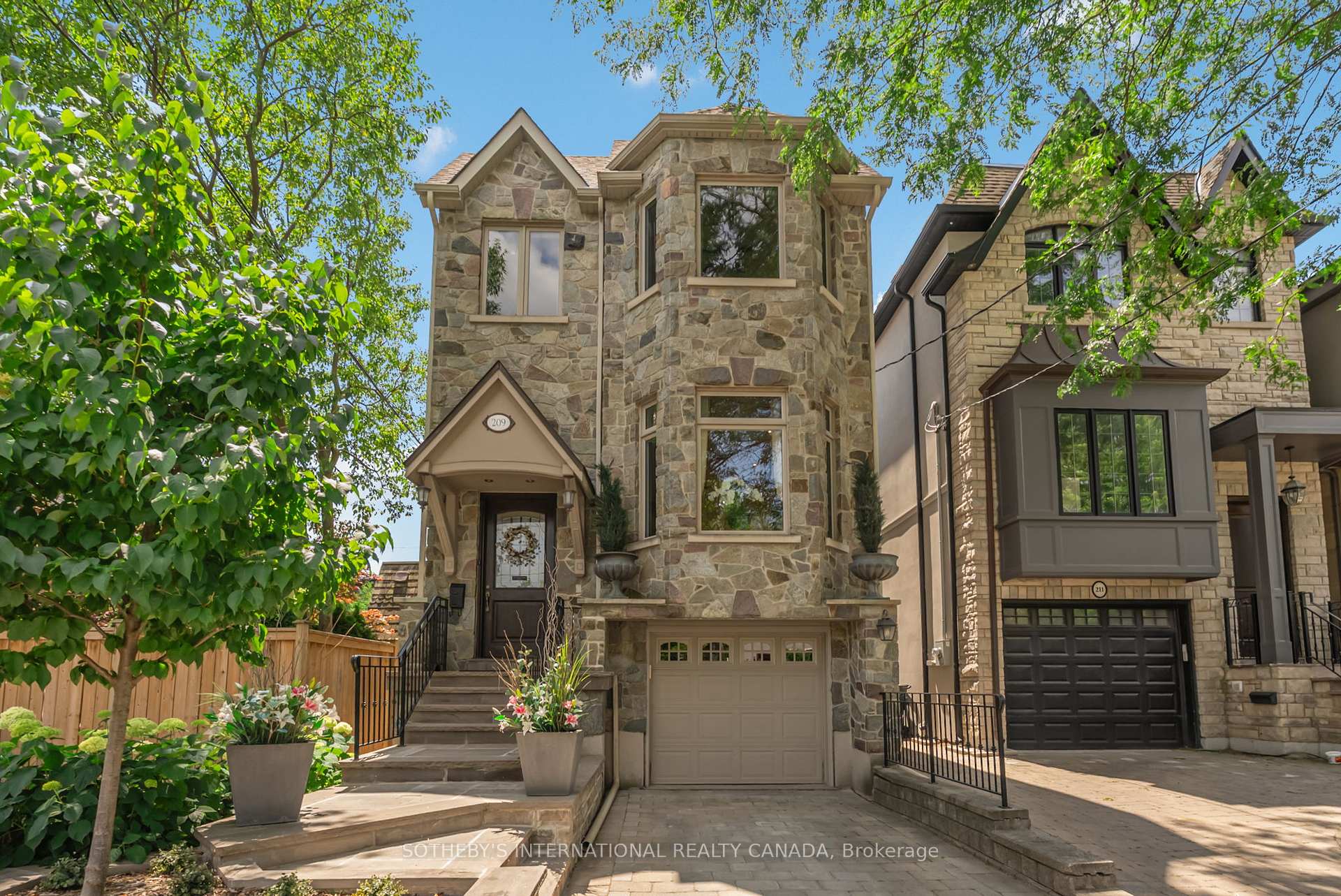 Photo 1 of 209 Douglas Avenue, Toronto, Lawrence Park North — HOMEH