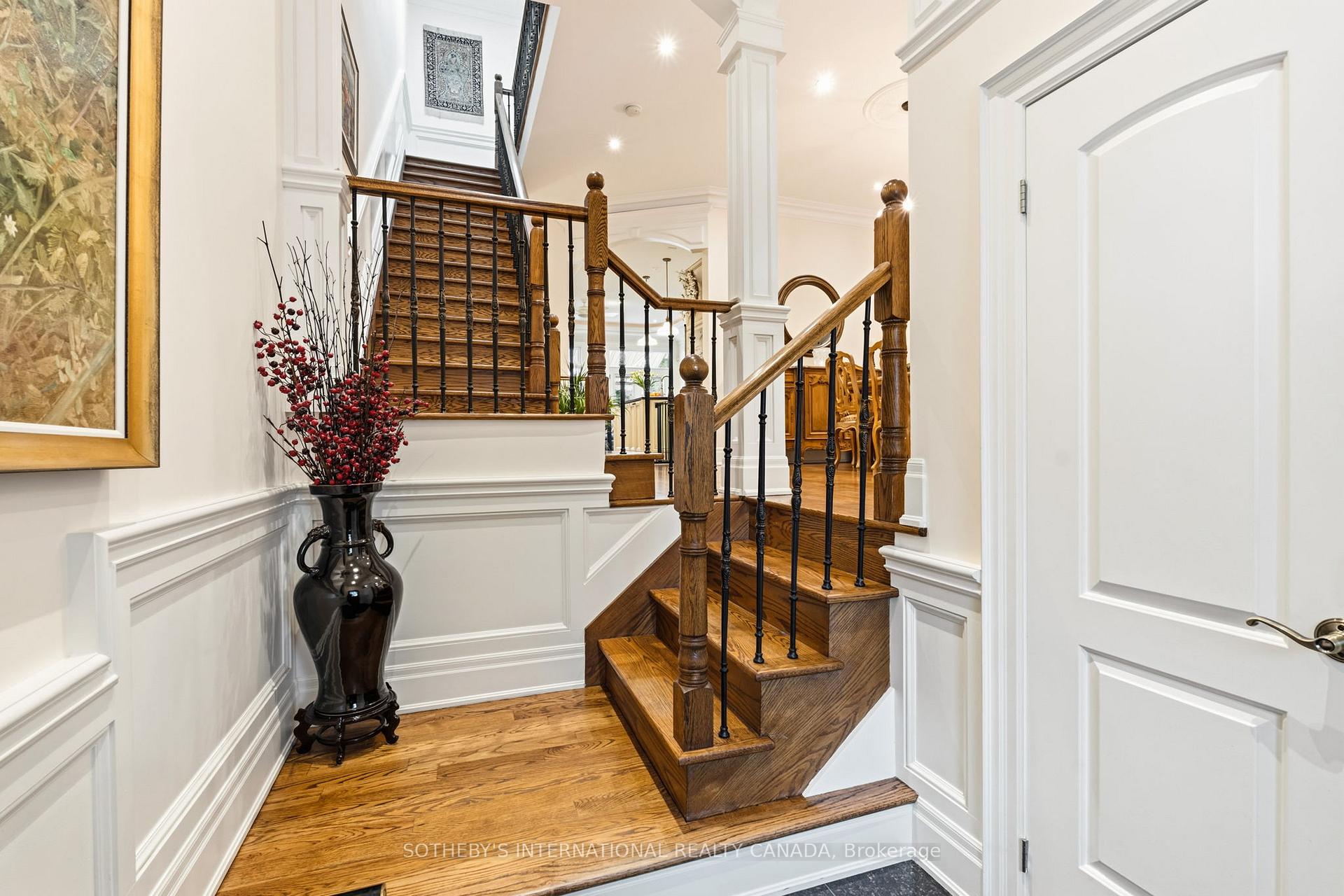 Photo 4 of 209 Douglas Avenue, Toronto, Lawrence Park North — HOMEH