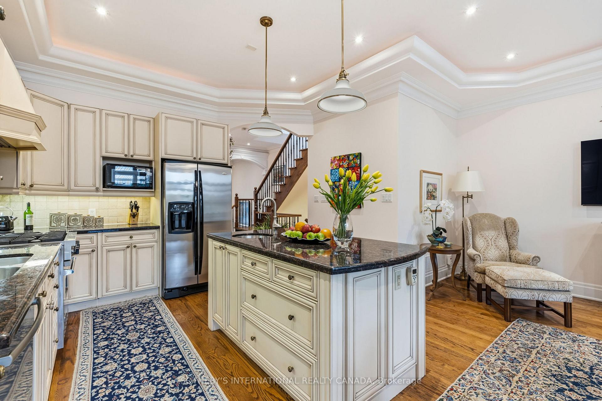 Photo 11 of 209 Douglas Avenue, Toronto, Lawrence Park North — HOMEH