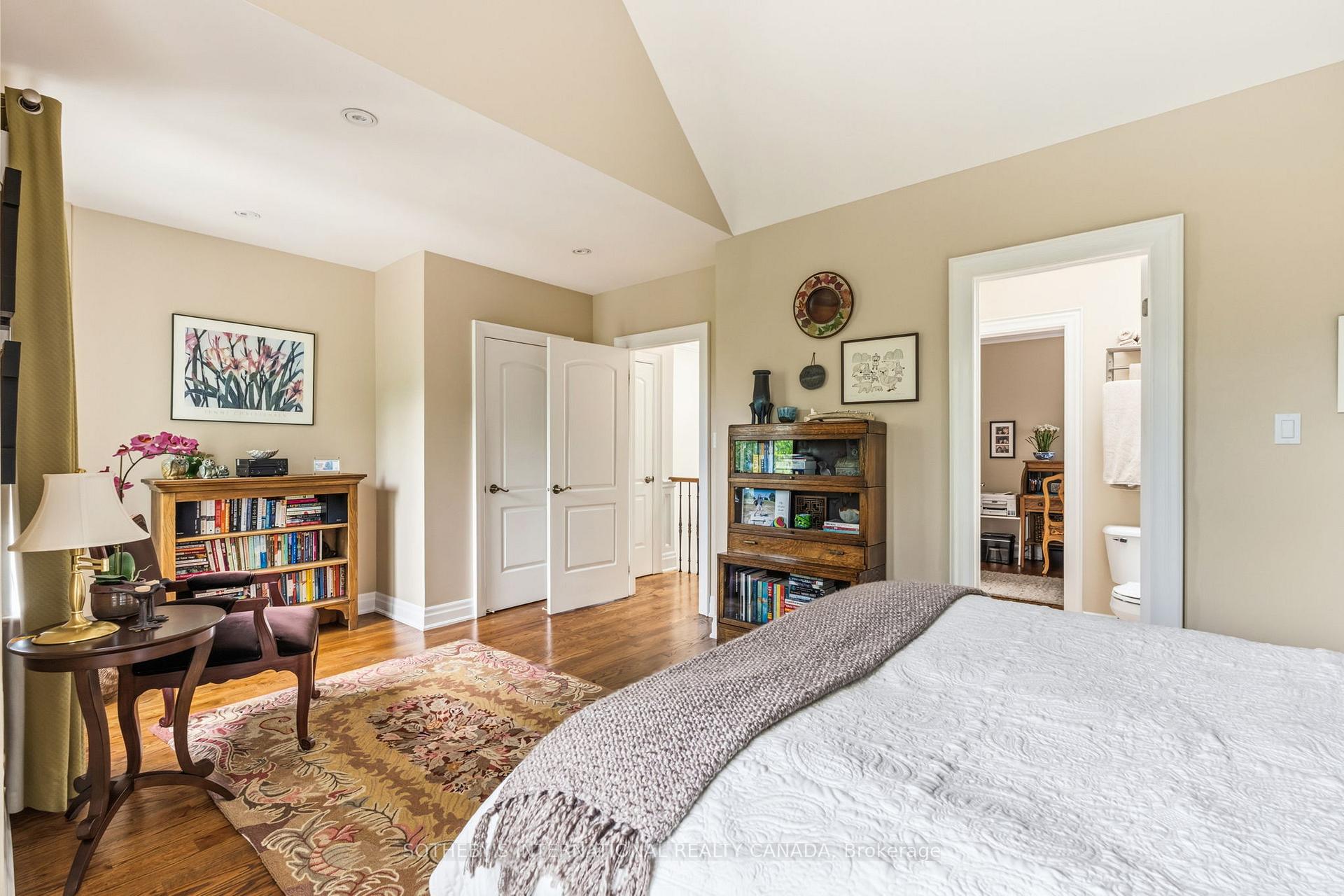 Photo 22 of 209 Douglas Avenue, Toronto, Lawrence Park North — HOMEH