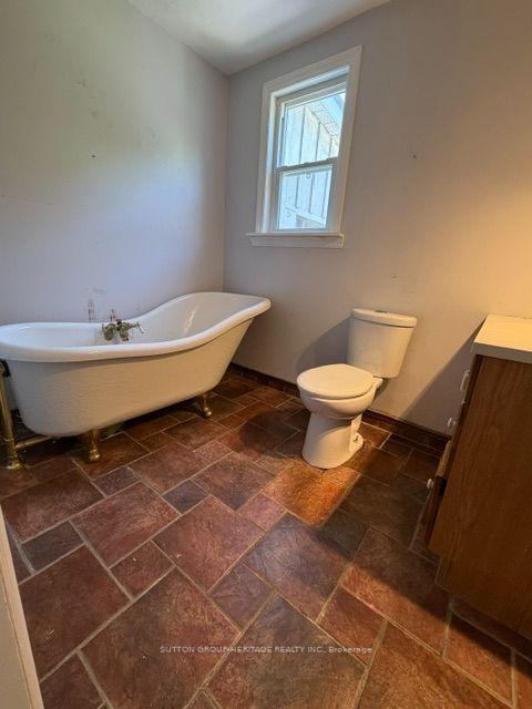 Photo 19 of 29 Brook Road S, Cobourg — HOMEH