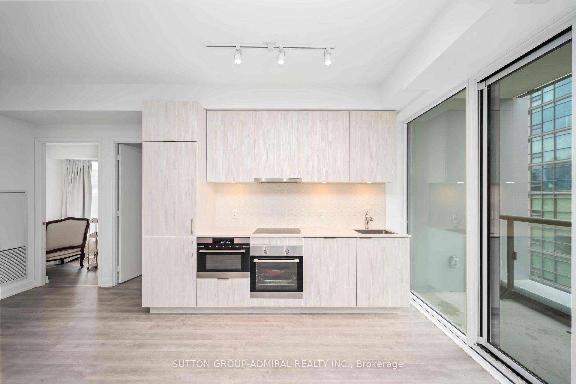 Photo 8 of Unit 812, 158 Front Street E, Toronto, Moss Park — HOMEH