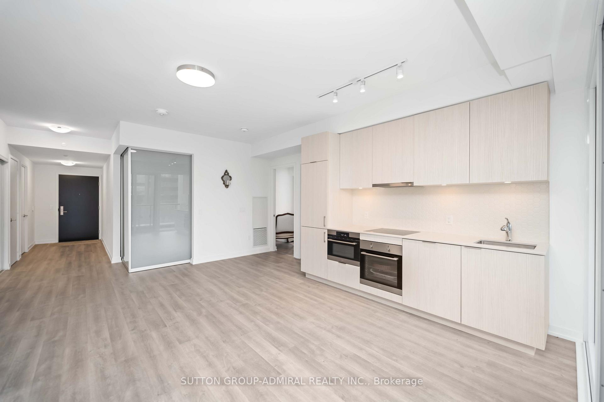 Photo 9 of Unit 812, 158 Front Street E, Toronto, Moss Park — HOMEH