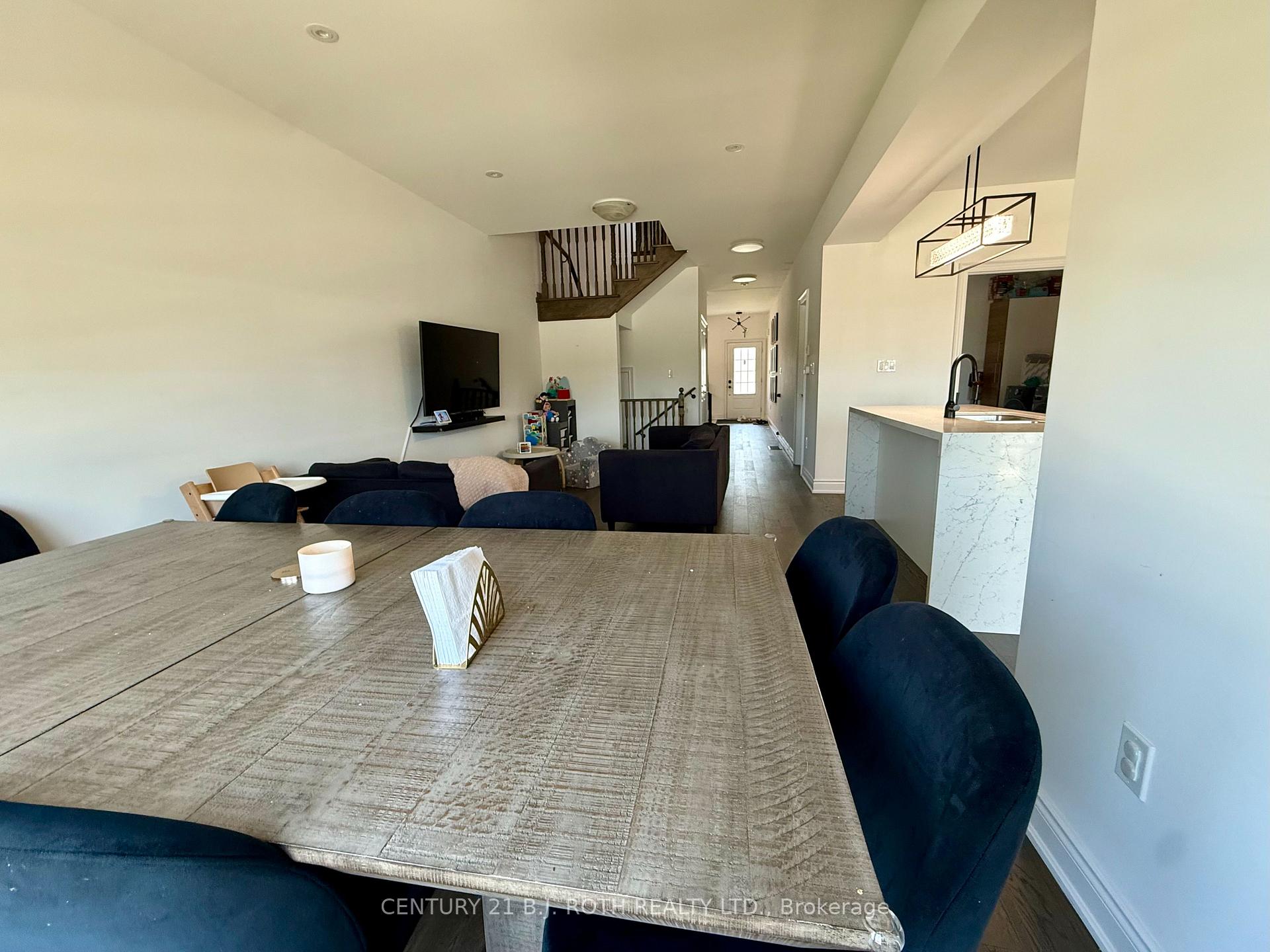 Photo 13 of 13 Harvest Crescent, Barrie, Rural Barrie Southeast — HOMEH