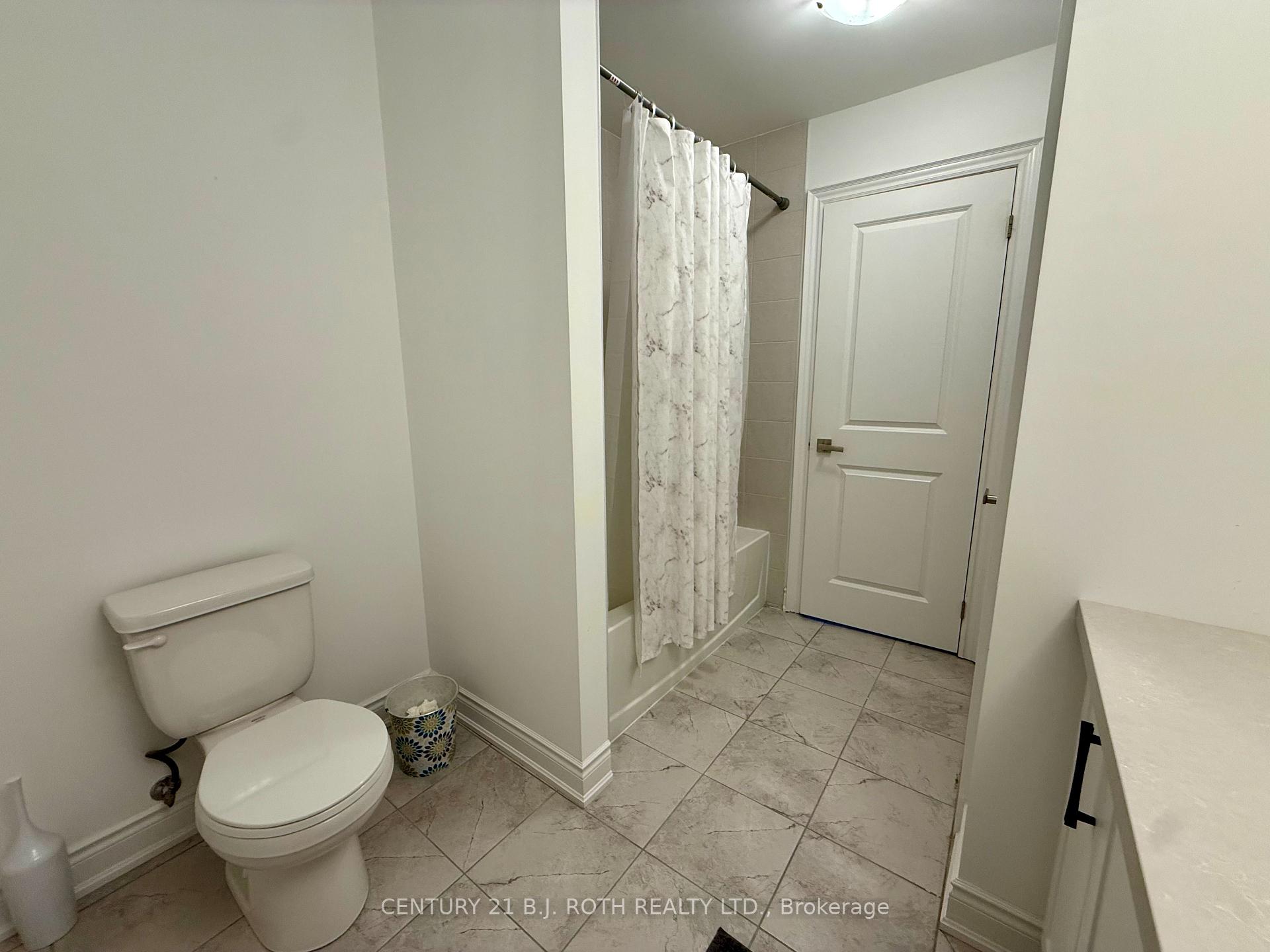 Photo 21 of 13 Harvest Crescent, Barrie, Rural Barrie Southeast — HOMEH