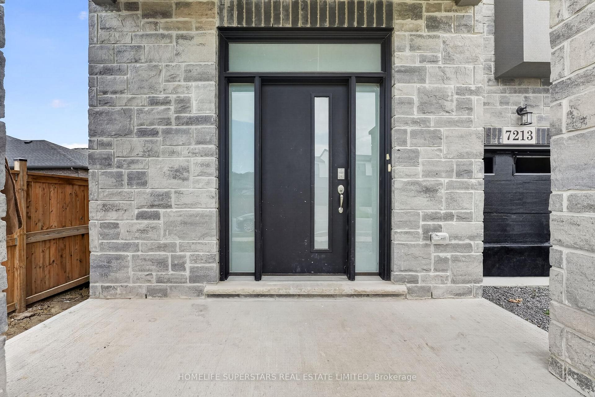 Photo 4 of 7213 Parsa Street, Niagara Falls, Brown — HOMEH