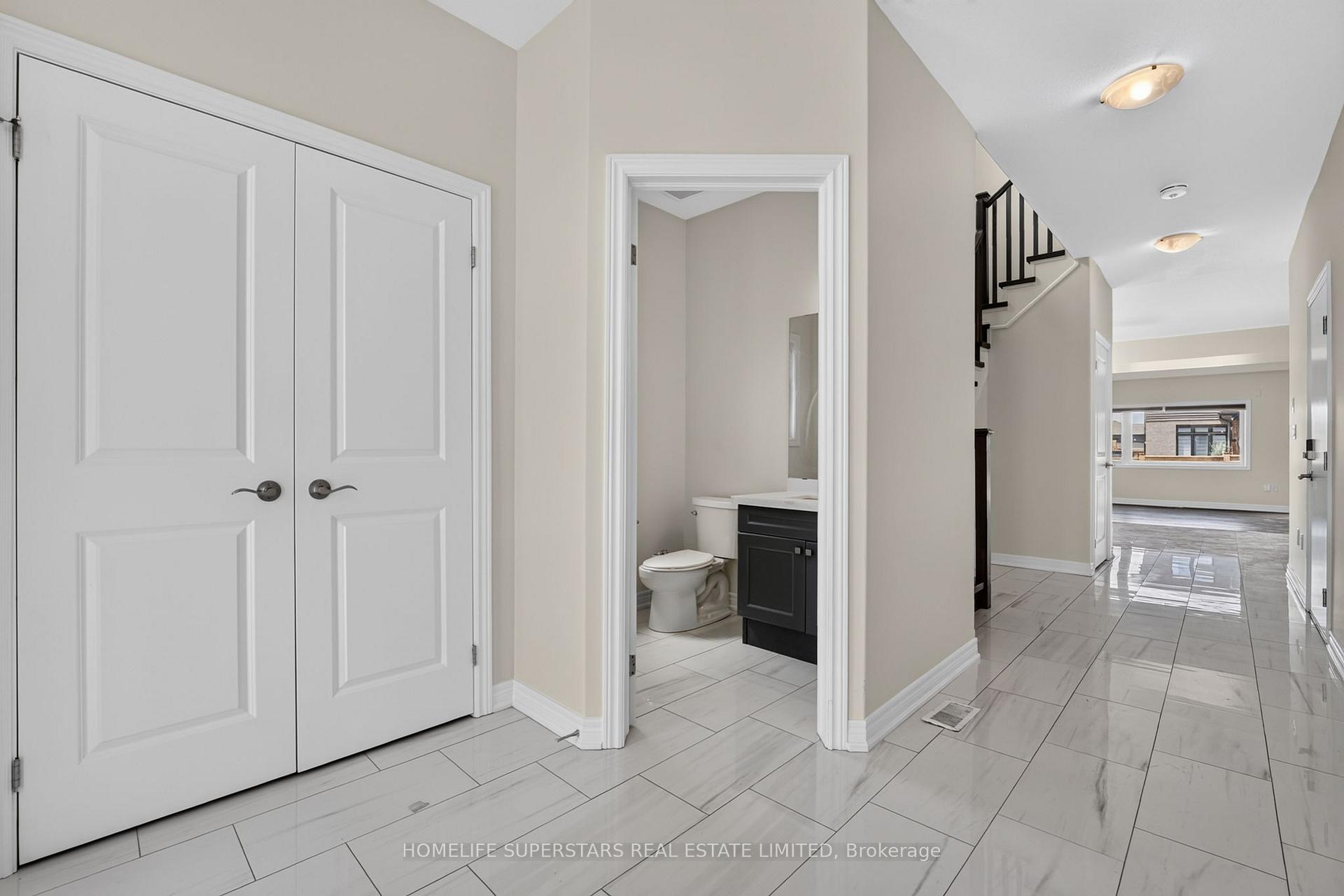 Photo 7 of 7213 Parsa Street, Niagara Falls, Brown — HOMEH