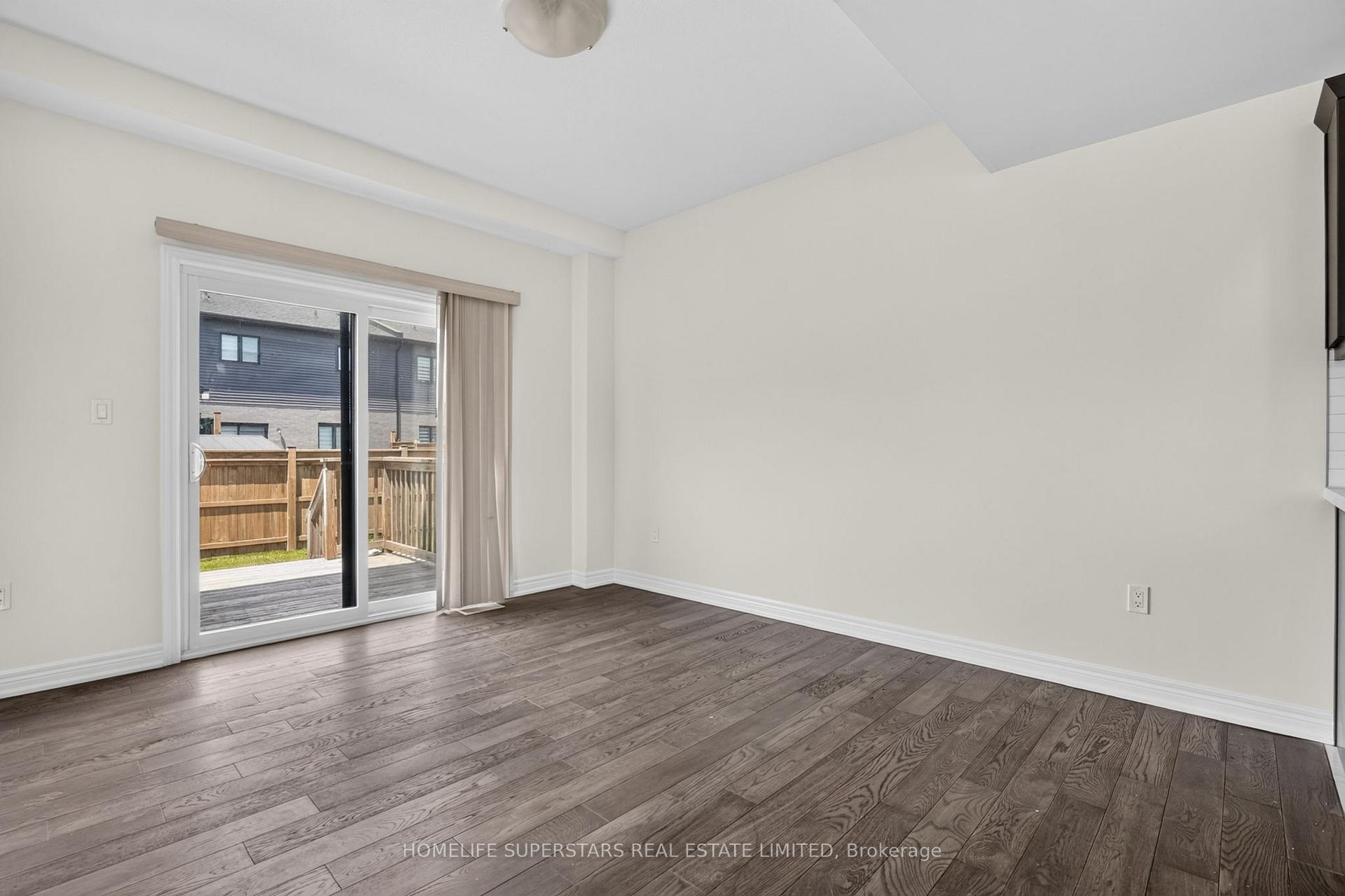 Photo 20 of 7213 Parsa Street, Niagara Falls, Brown — HOMEH