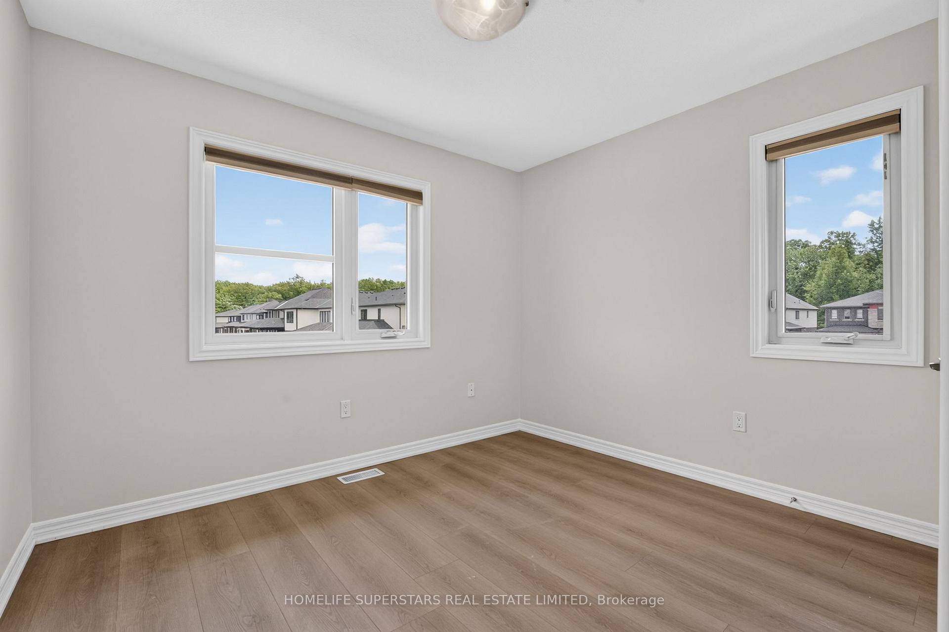 Photo 26 of 7213 Parsa Street, Niagara Falls, Brown — HOMEH