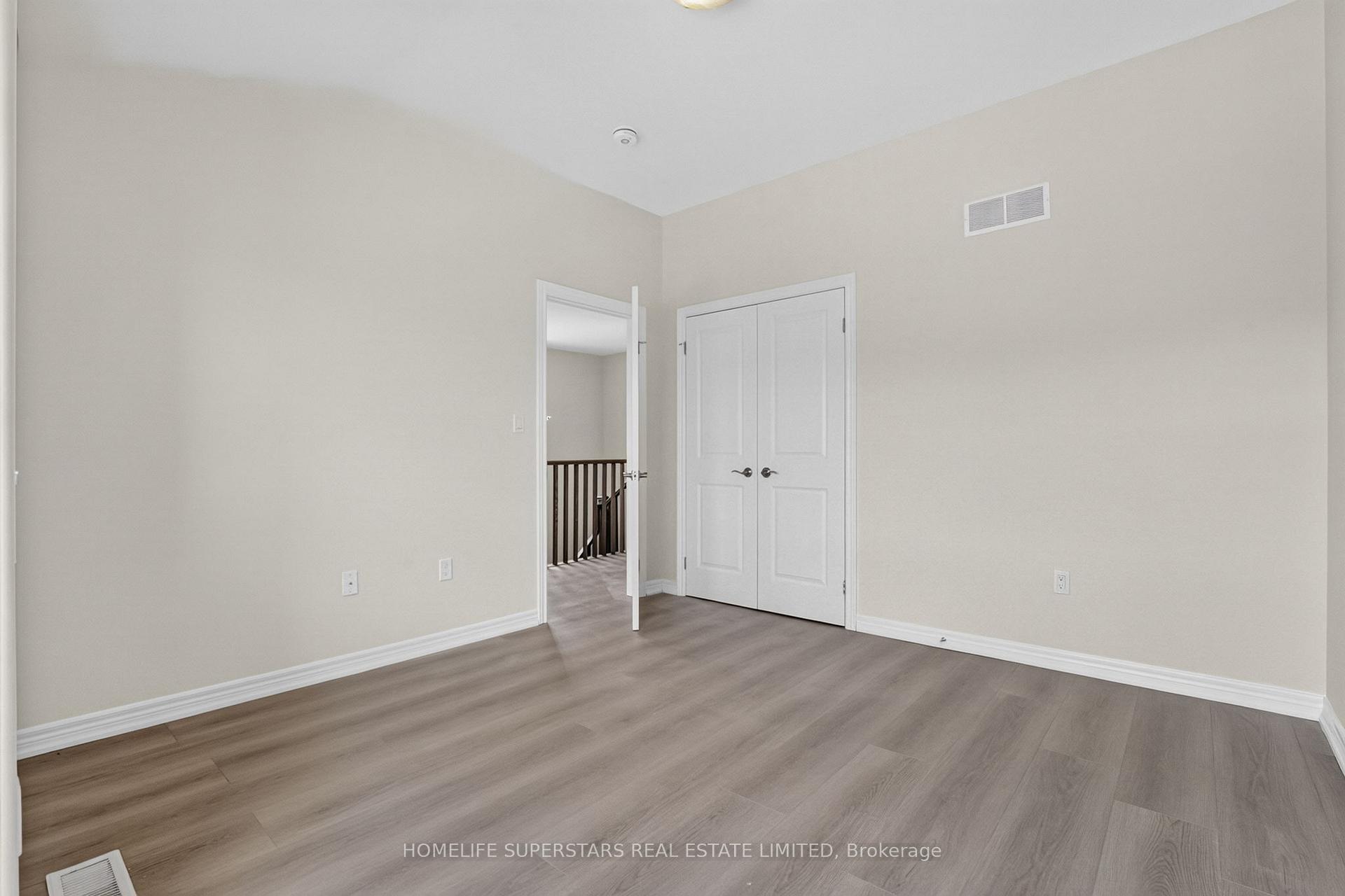 Photo 29 of 7213 Parsa Street, Niagara Falls, Brown — HOMEH