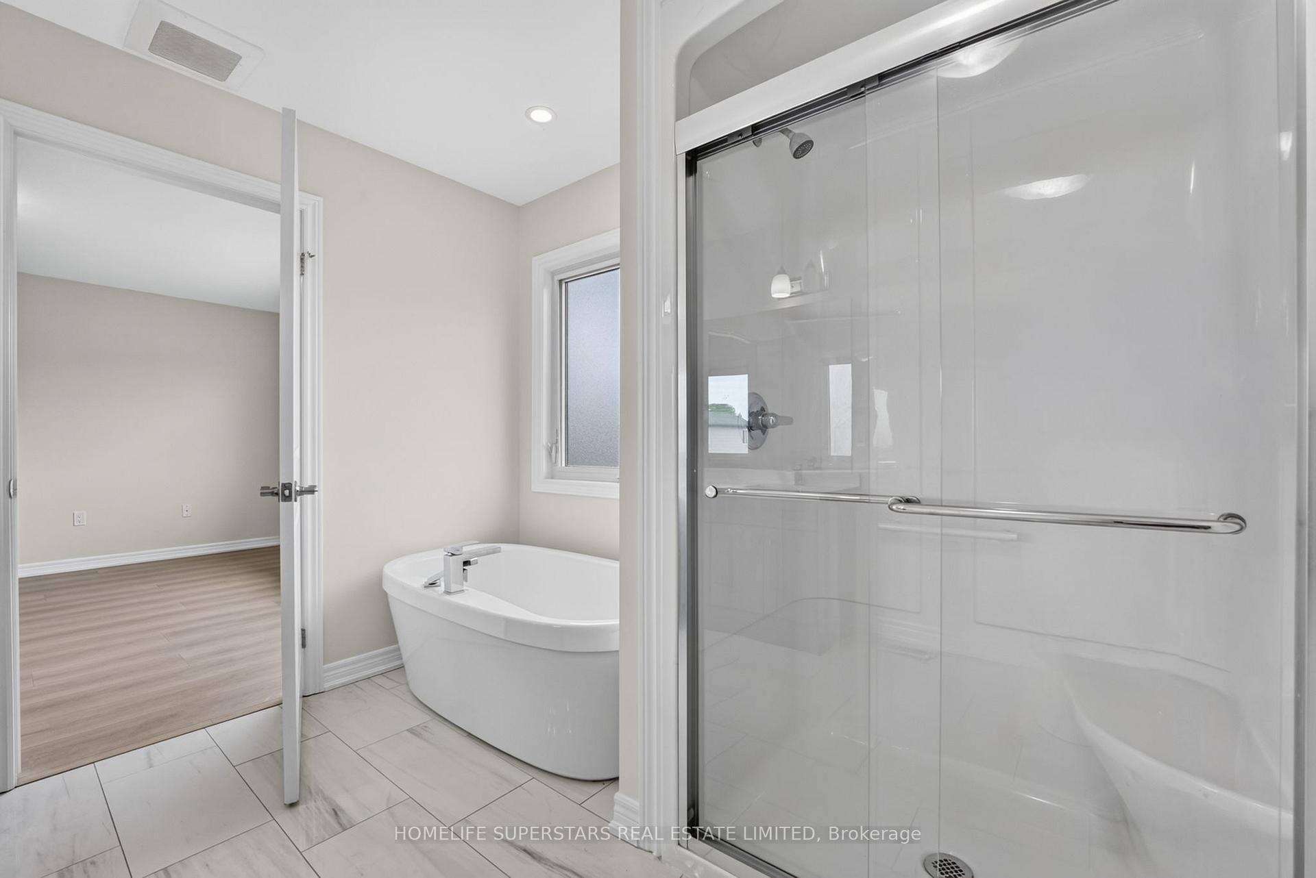 Photo 38 of 7213 Parsa Street, Niagara Falls, Brown — HOMEH