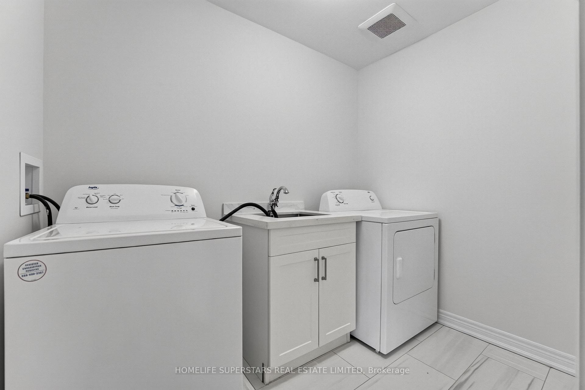 Photo 40 of 7213 Parsa Street, Niagara Falls, Brown — HOMEH