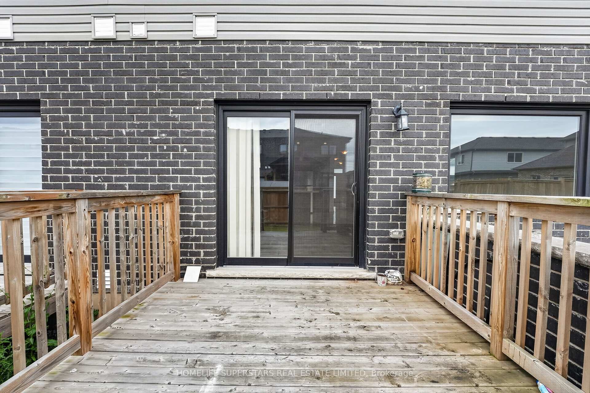 Photo 45 of 7213 Parsa Street, Niagara Falls, Brown — HOMEH