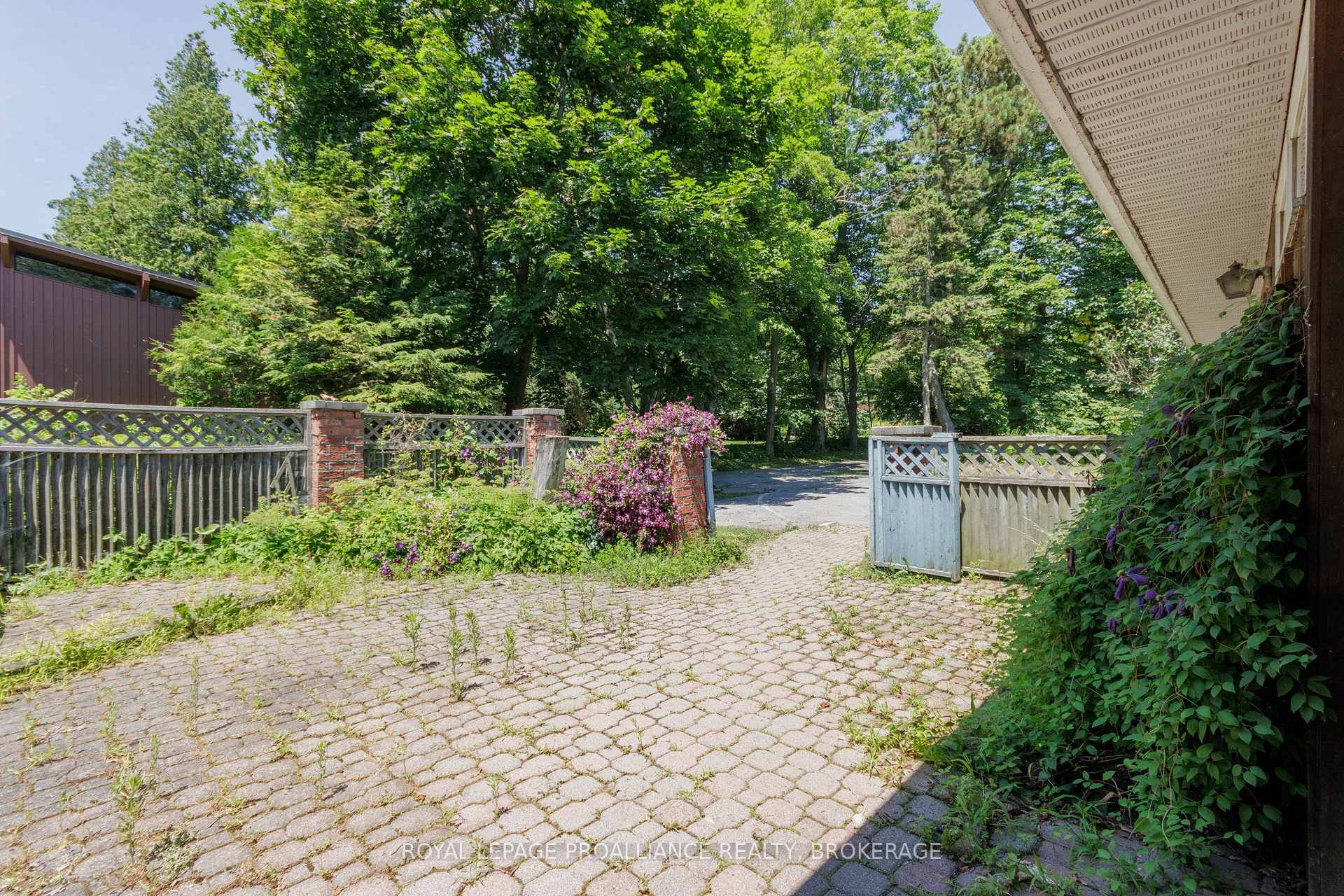 Photo 50 of 19 Lakeland Point Drive, Kingston, City SouthWest — HOMEH