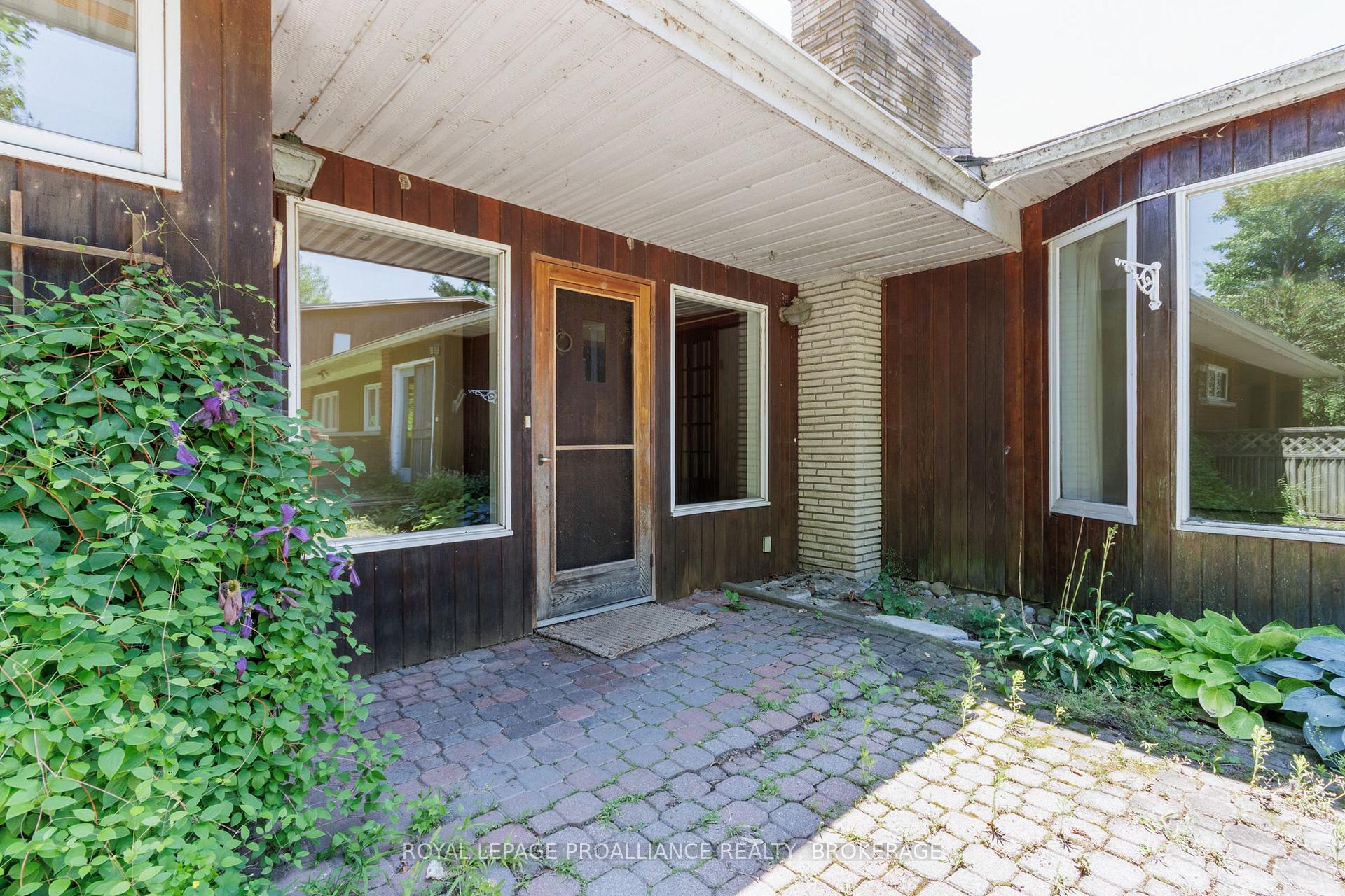 Photo 14 of 19 Lakeland Point Drive, Kingston, City SouthWest — HOMEH