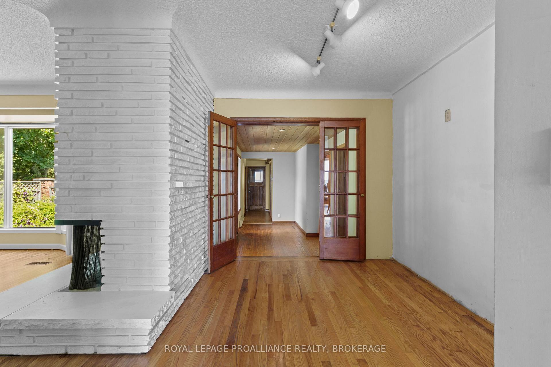 Photo 17 of 19 Lakeland Point Drive, Kingston, City SouthWest — HOMEH