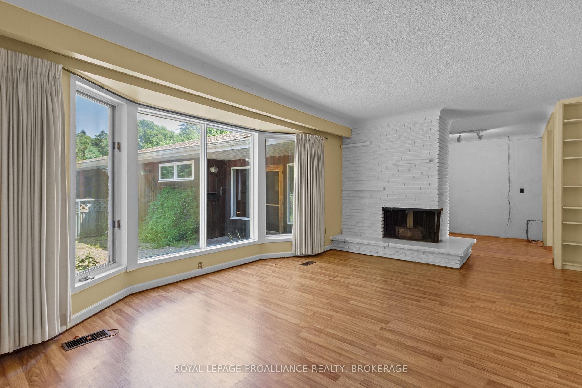 Photo 20 of 19 Lakeland Point Drive, Kingston, City SouthWest — HOMEH