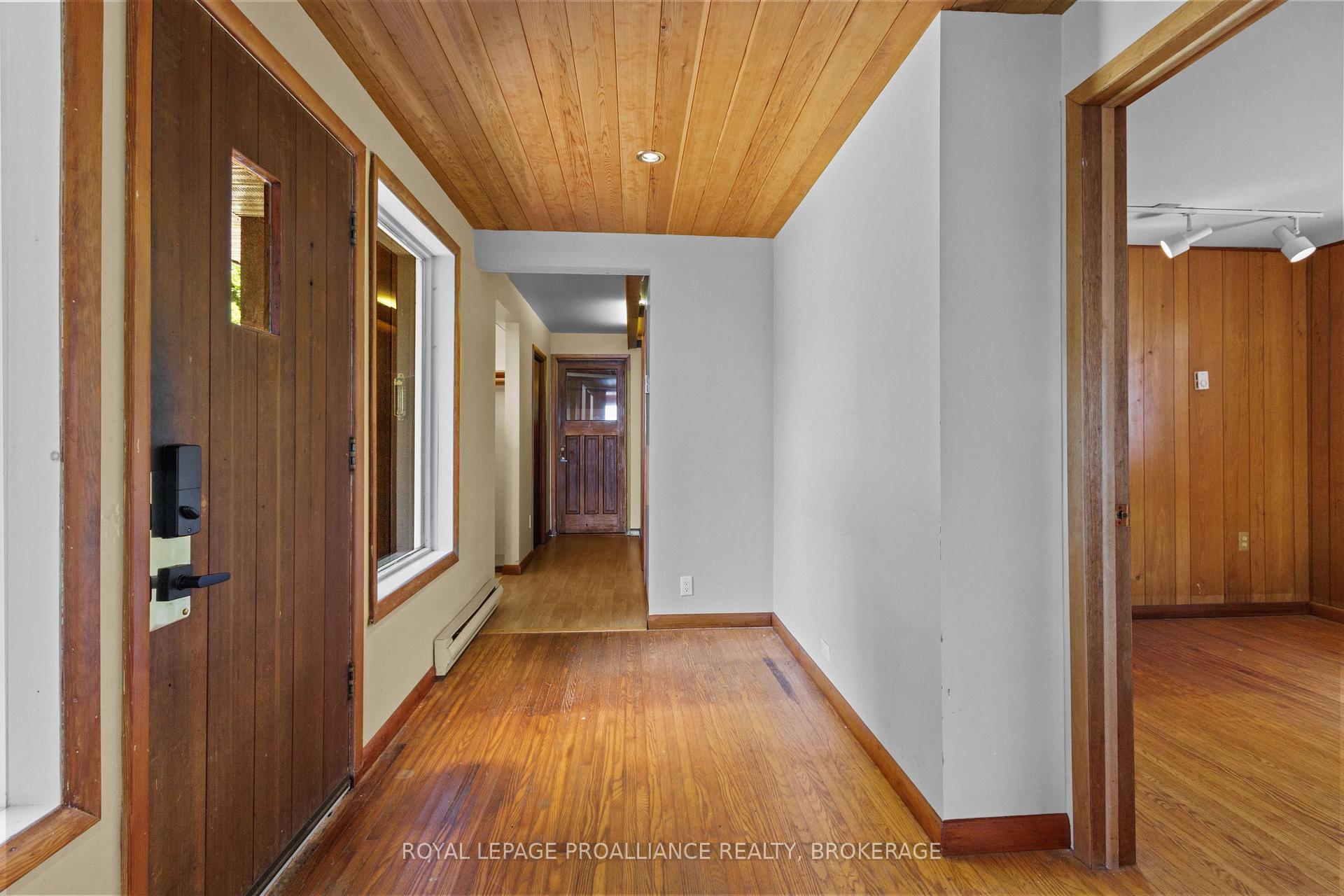 Photo 40 of 19 Lakeland Point Drive, Kingston, City SouthWest — HOMEH