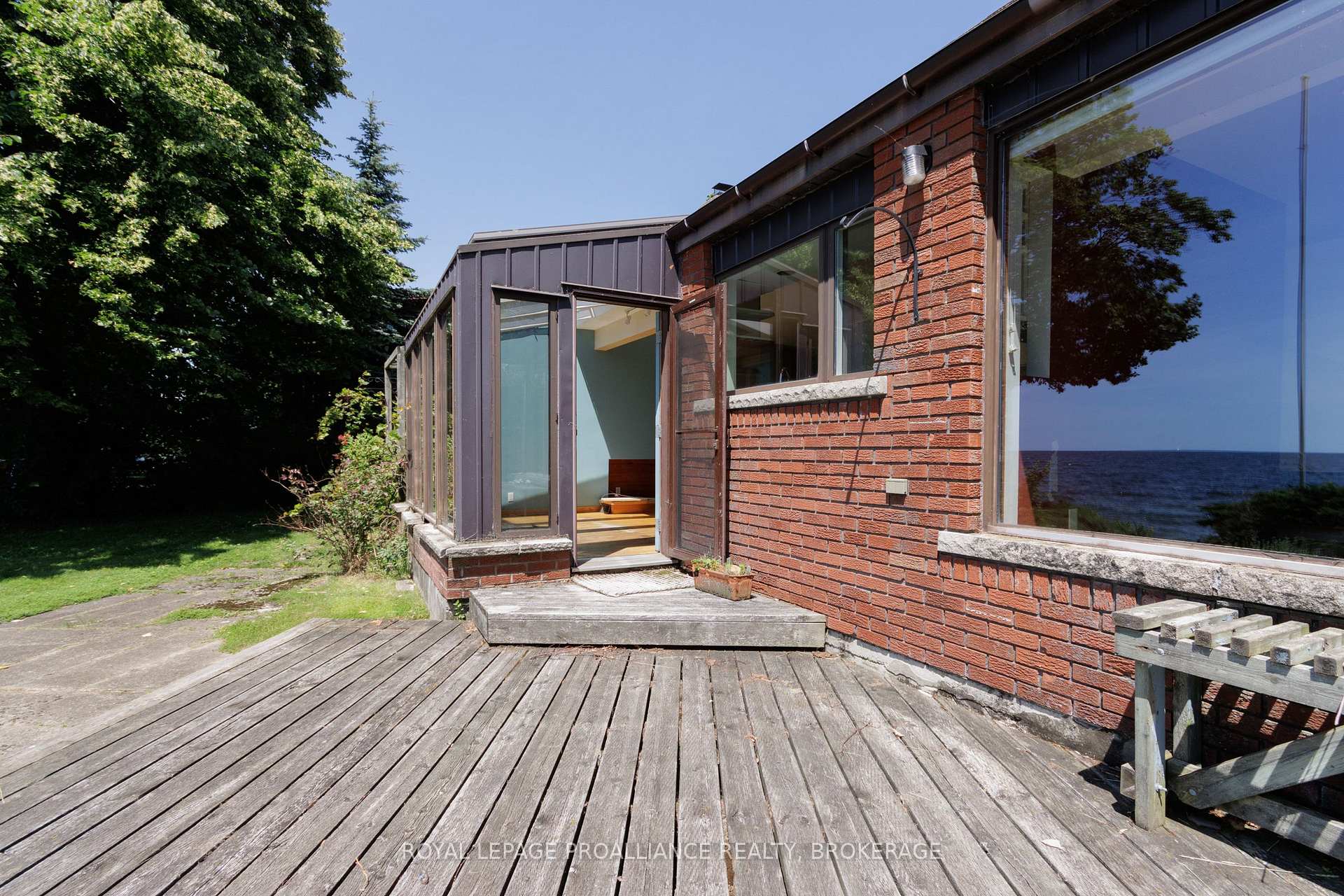 Photo 44 of 19 Lakeland Point Drive, Kingston, City SouthWest — HOMEH