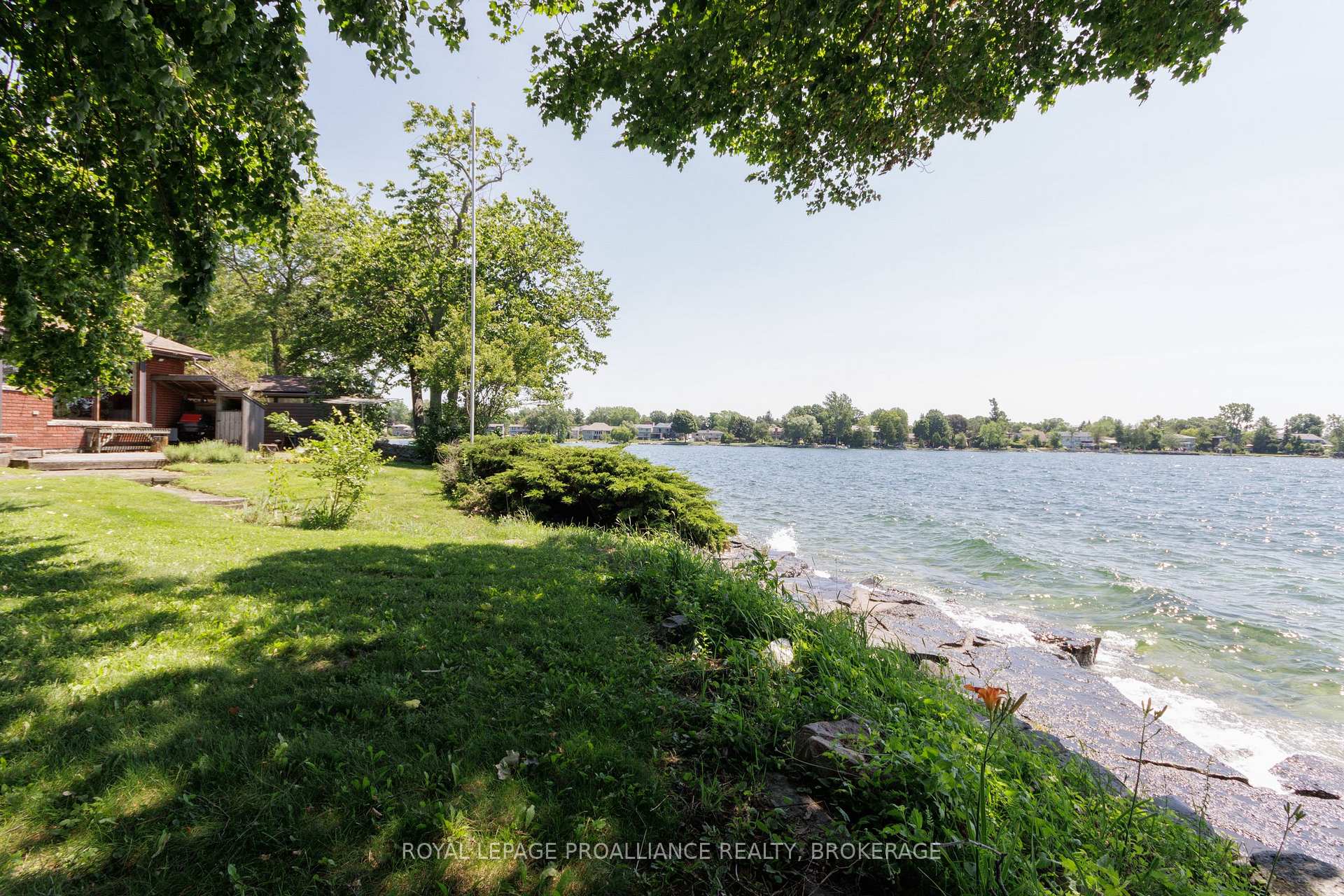 Photo 10 of 19 Lakeland Point Drive, Kingston, City SouthWest — HOMEH