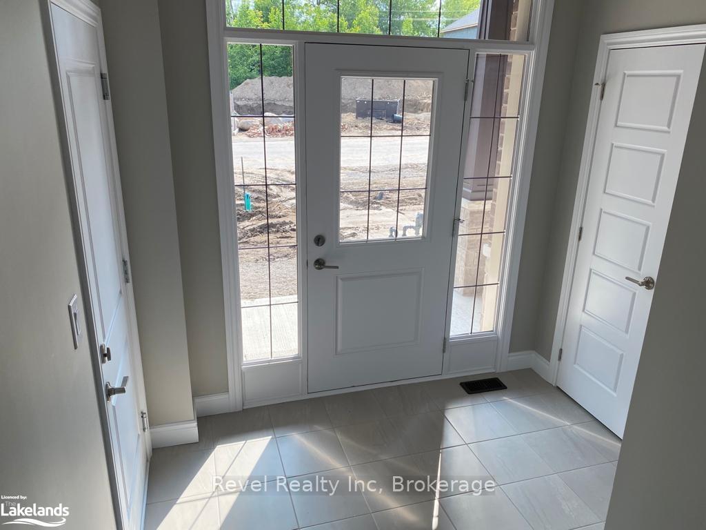 Photo 2 of 1050 Wright Drive, Midland — HOMEH