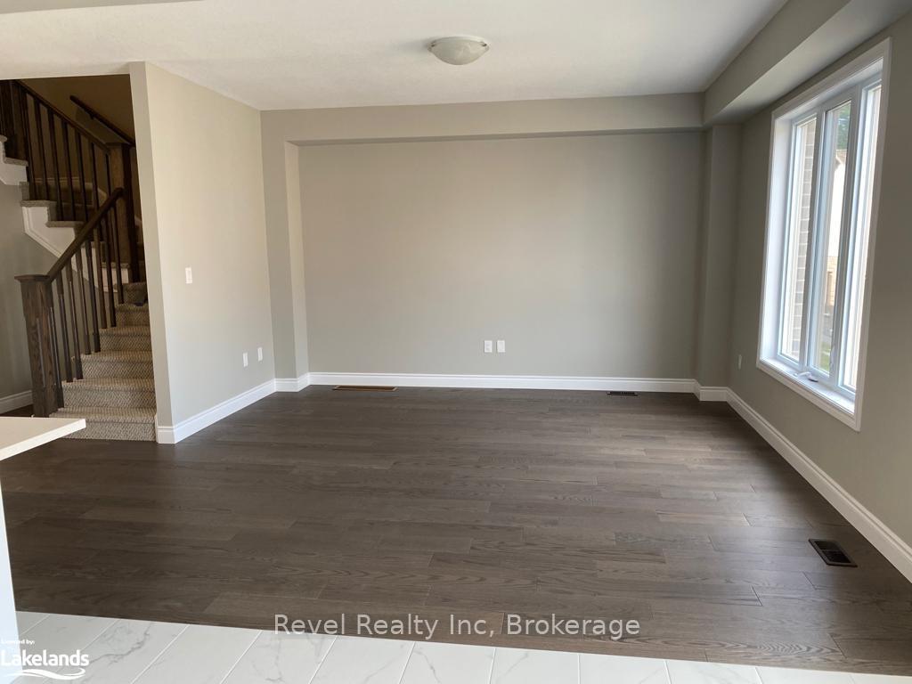 Photo 7 of 1050 Wright Drive, Midland — HOMEH